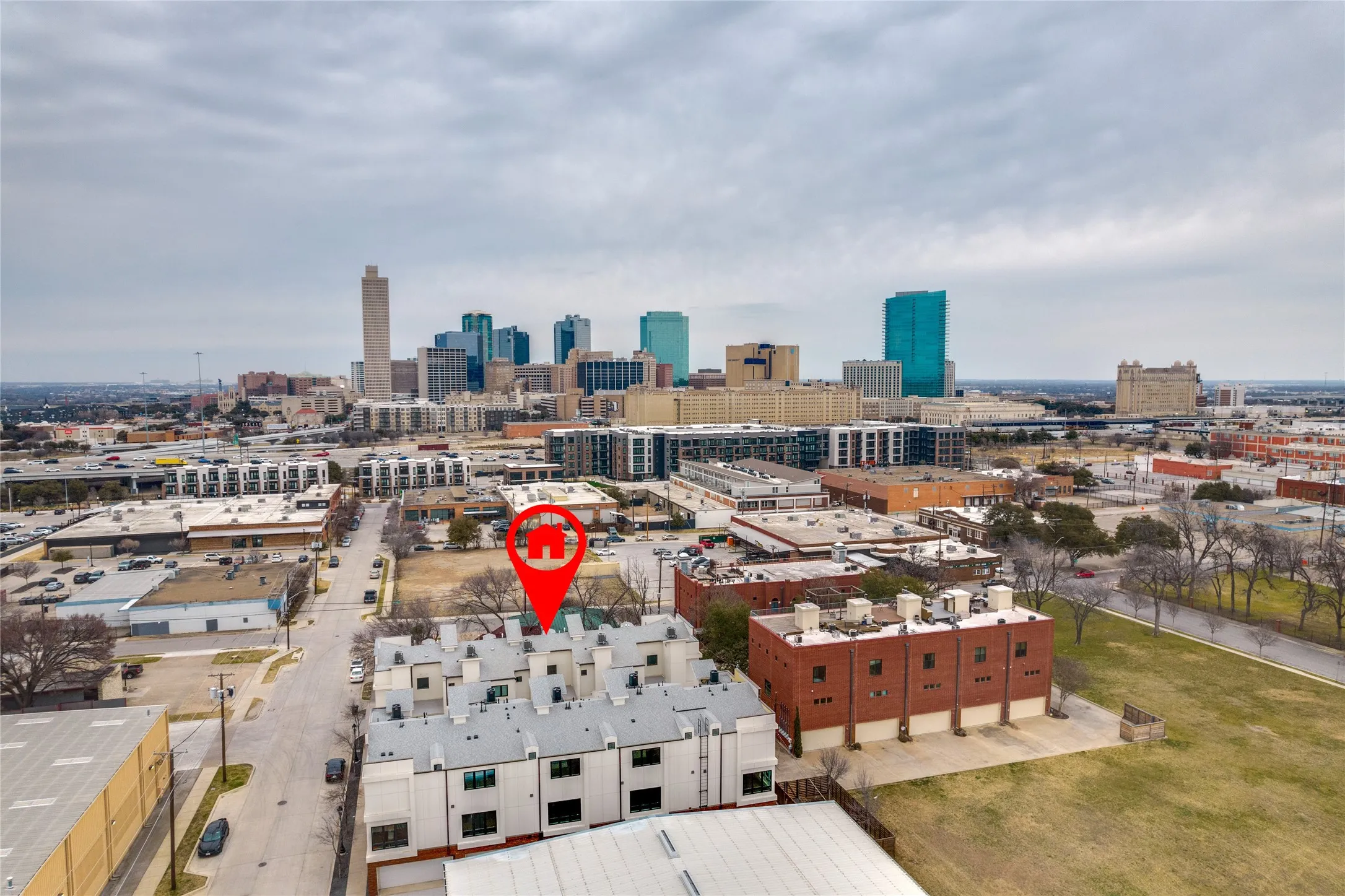 Townhouse For Rent in Tarrant County , 345 College Avenue, Fort Worth, Texas 76104, 2 Bedroom, 3 Bathroom, 2 Garage spaces, 2,020 Sqft, built in 2026, mls#21277804, Real Estate Agent in Fort Worth, Homes For Rent in Tarrant county, Homes For Rent in Fort Worth, Realtor in Fort Worth Texas, Real Estate Brokerage Independent Realty Texas, Luminita Cordes Realtor