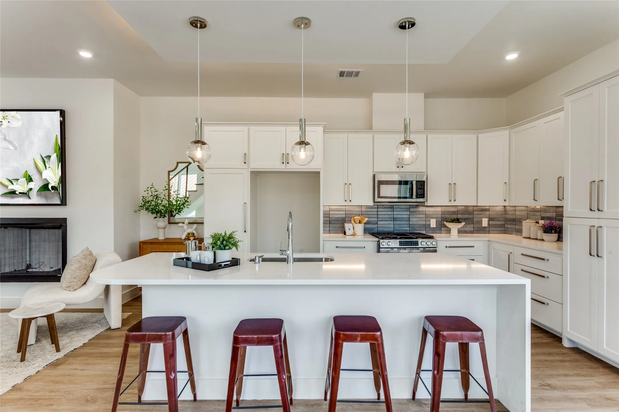 Townhouse For Rent in Tarrant County , 345 College Avenue, Fort Worth, Texas 76104, 2 Bedroom, 3 Bathroom, 2 Garage spaces, 2,020 Sqft, built in 2026, mls#21277804, Real Estate Agent in Fort Worth, Homes For Rent in Tarrant county, Homes For Rent in Fort Worth, Realtor in Fort Worth Texas, Real Estate Brokerage Independent Realty Texas, Luminita Cordes Realtor