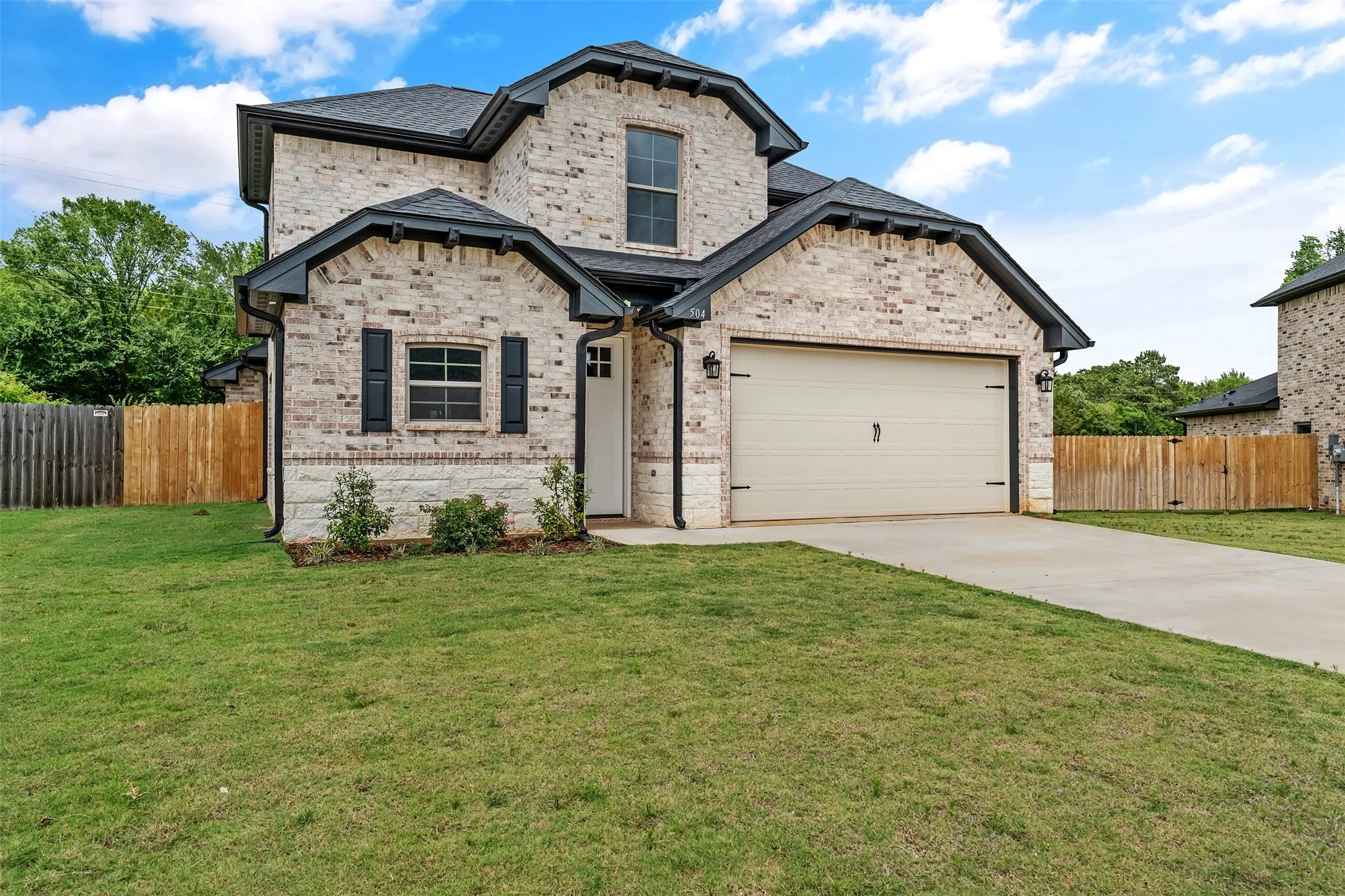 Single Family Residence For Sale in Smith County , 504 Cornerstone, Lindale, Texas 75771, 4 Bedroom, 3 Bathroom, 2 Garage spaces, 1,798 Sqft, built in 2025, mls#21288704, Real Estate Agent in Lindale, Homes For Sale in Smith county, Homes For Sale in Lindale, Realtor in Lindale Texas, Real Estate Brokerage Independent Realty Texas, Luminita Cordes Realtor