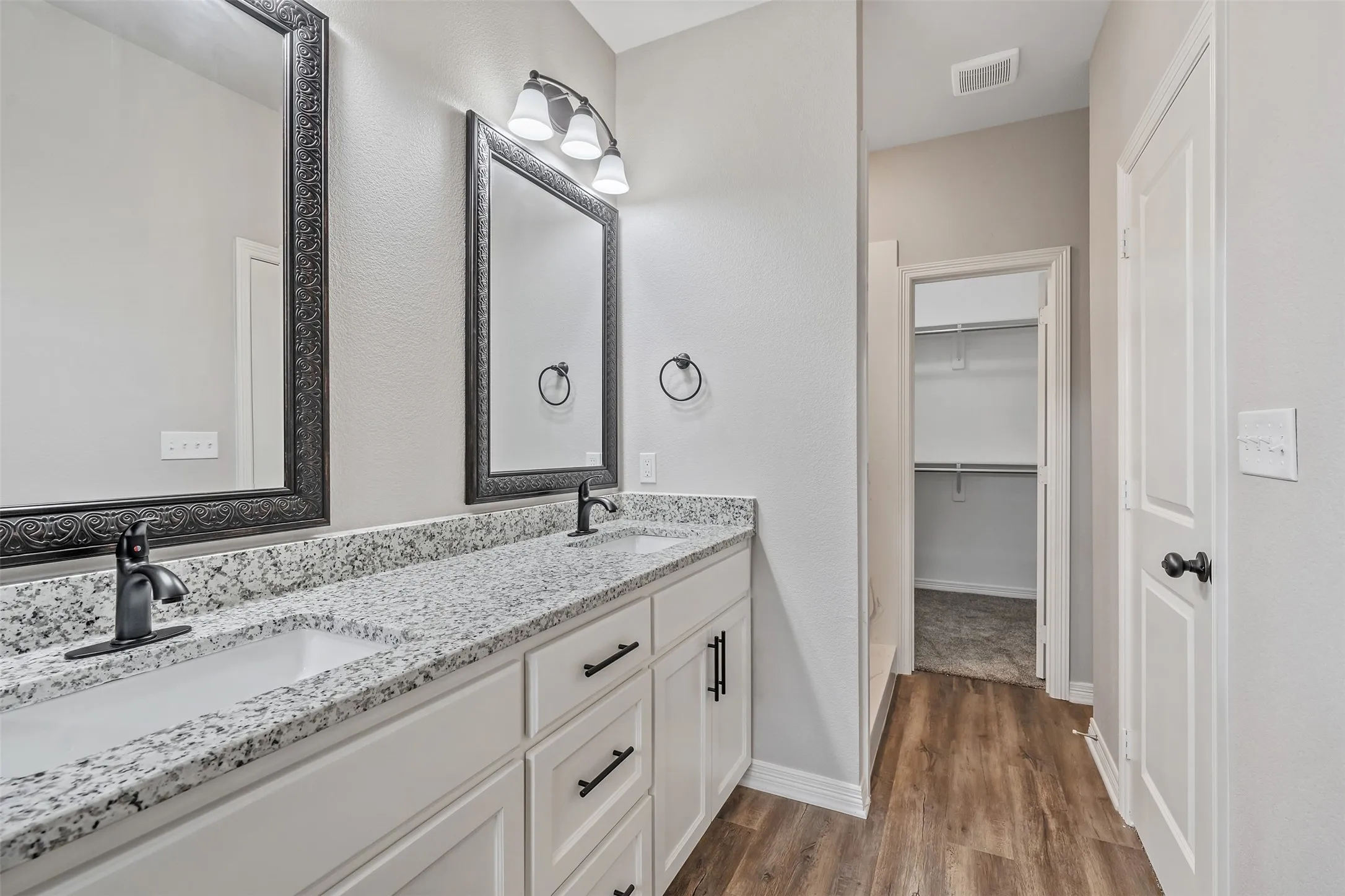 Single Family Residence For Sale in Smith County , 504 Cornerstone, Lindale, Texas 75771, 4 Bedroom, 3 Bathroom, 2 Garage spaces, 1,798 Sqft, built in 2025, mls#21288704, Real Estate Agent in Lindale, Homes For Sale in Smith county, Homes For Sale in Lindale, Realtor in Lindale Texas, Real Estate Brokerage Independent Realty Texas, Luminita Cordes Realtor