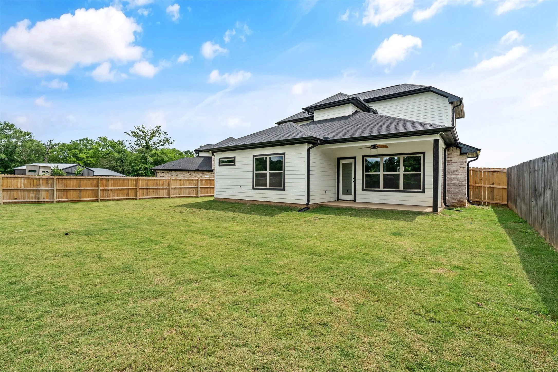 Single Family Residence For Sale in Smith County , 504 Cornerstone, Lindale, Texas 75771, 4 Bedroom, 3 Bathroom, 2 Garage spaces, 1,798 Sqft, built in 2025, mls#21288704, Real Estate Agent in Lindale, Homes For Sale in Smith county, Homes For Sale in Lindale, Realtor in Lindale Texas, Real Estate Brokerage Independent Realty Texas, Luminita Cordes Realtor