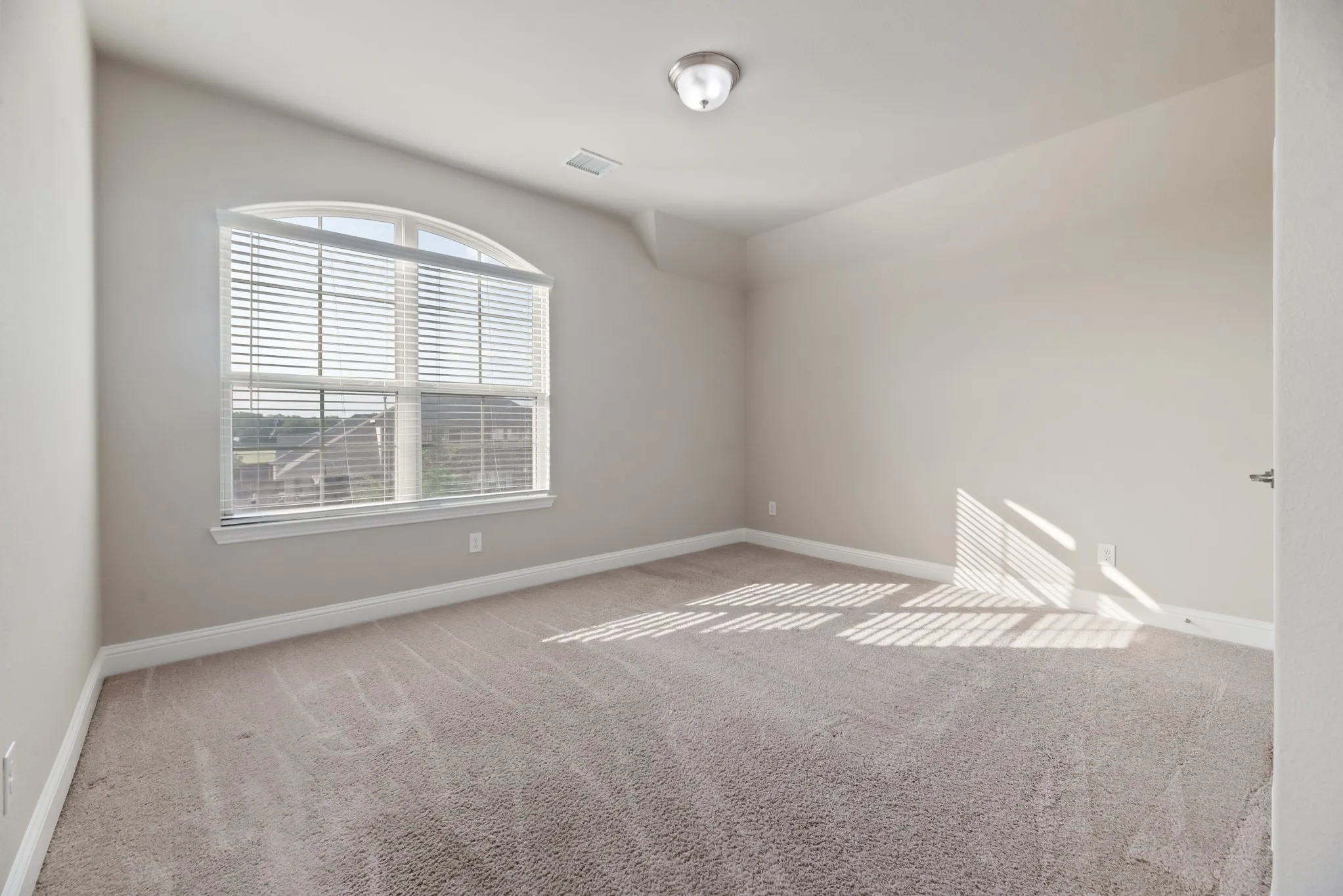 Single Family Residence For Sale in Denton County , 1900 Monahan Drive, Lantana, Texas 76226, 5 Bedroom, 4 Bathroom, 2 Garage spaces, 3,409 Sqft, built in 2019, mls#21288220, Real Estate Agent in Lantana, Homes For Sale in Denton county, Homes For Sale in Lantana, Realtor in Lantana Texas, Real Estate Brokerage Independent Realty Texas, Luminita Cordes Realtor