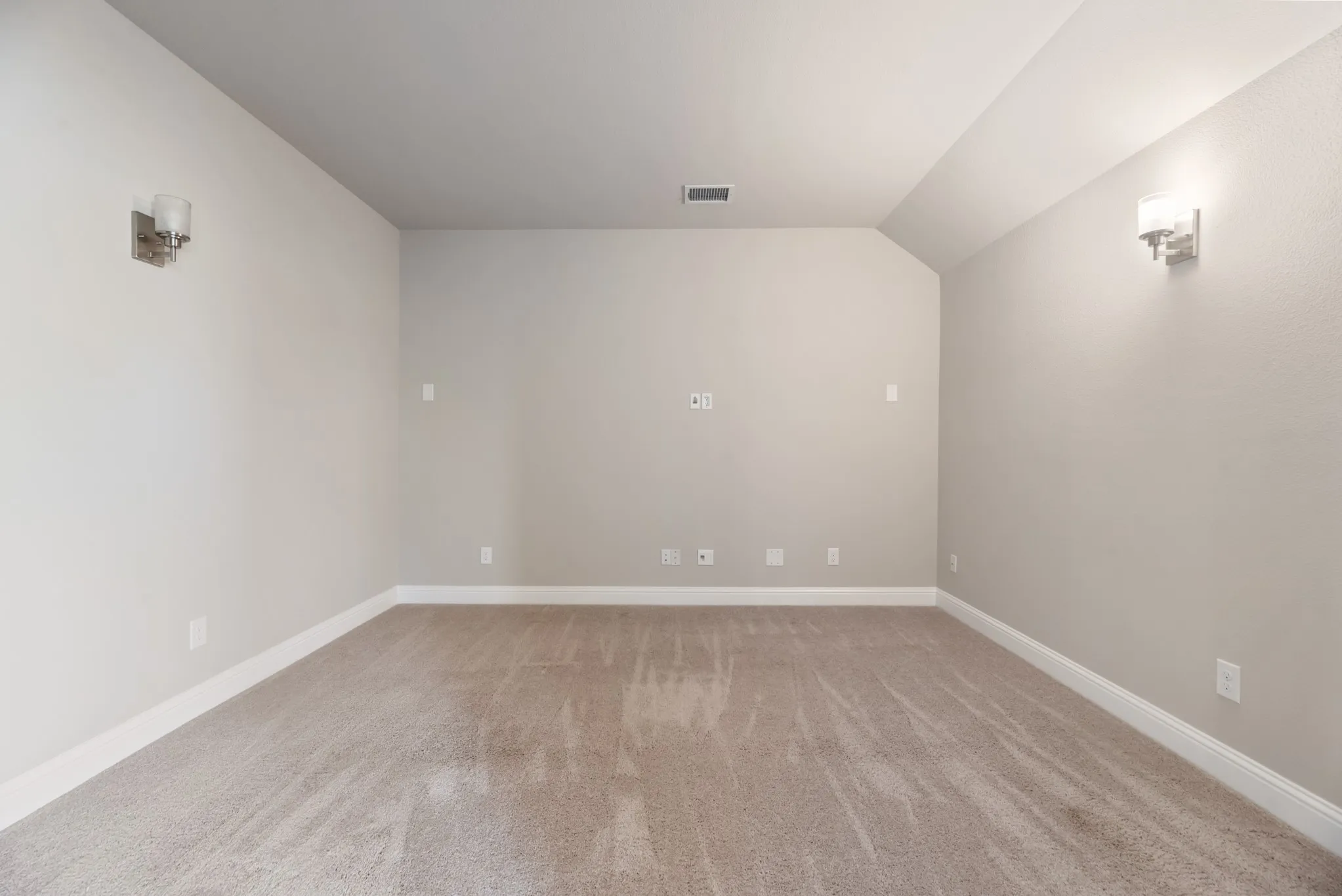 Single Family Residence For Sale in Denton County , 1900 Monahan Drive, Lantana, Texas 76226, 5 Bedroom, 4 Bathroom, 2 Garage spaces, 3,409 Sqft, built in 2019, mls#21288220, Real Estate Agent in Lantana, Homes For Sale in Denton county, Homes For Sale in Lantana, Realtor in Lantana Texas, Real Estate Brokerage Independent Realty Texas, Luminita Cordes Realtor
