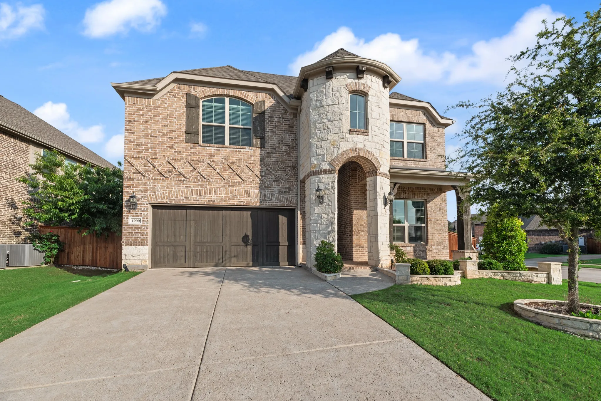 Single Family Residence For Sale in Denton County , 1900 Monahan Drive, Lantana, Texas 76226, 5 Bedroom, 4 Bathroom, 2 Garage spaces, 3,409 Sqft, built in 2019, mls#21288220, Real Estate Agent in Lantana, Homes For Sale in Denton county, Homes For Sale in Lantana, Realtor in Lantana Texas, Real Estate Brokerage Independent Realty Texas, Luminita Cordes Realtor