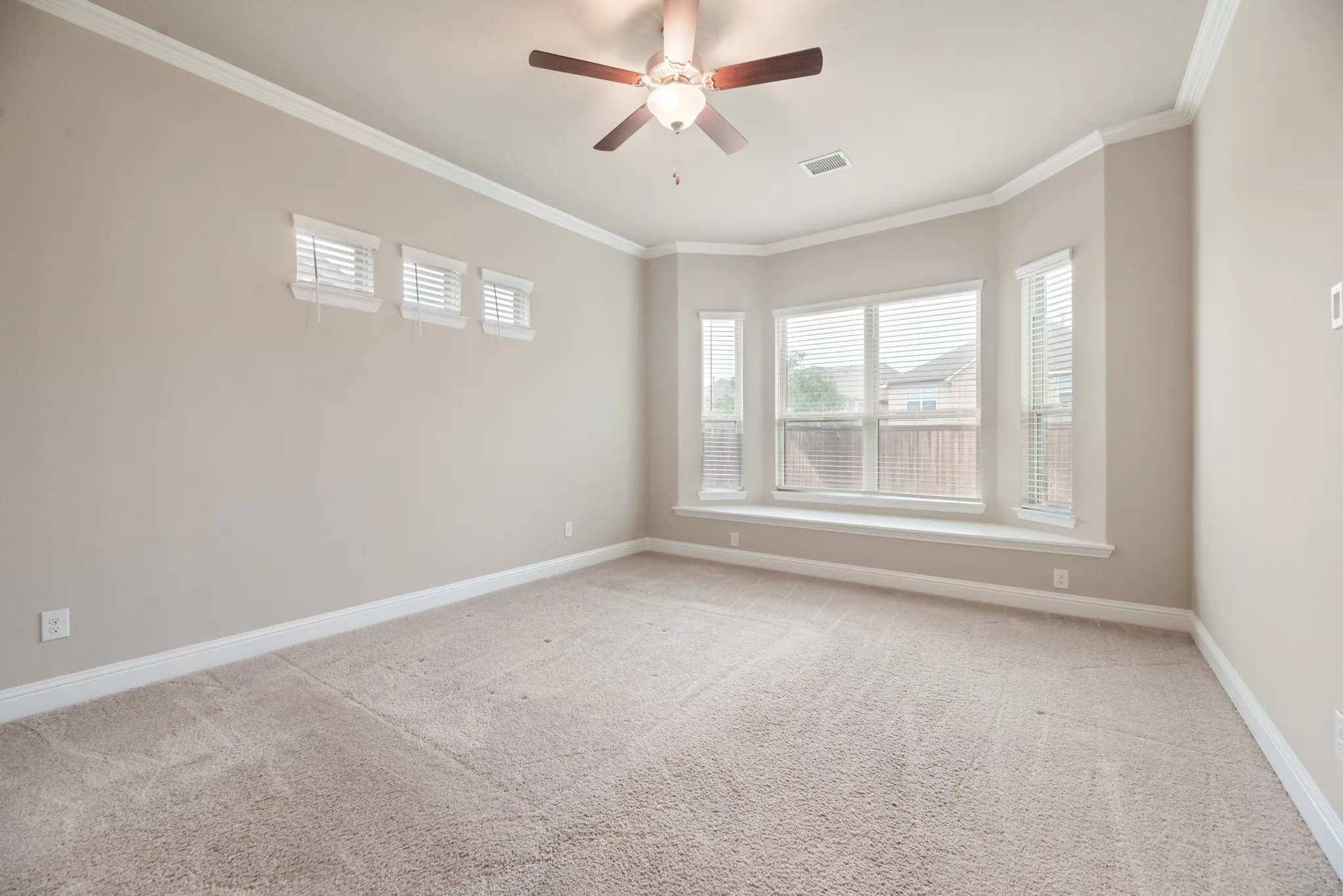 Single Family Residence For Sale in Denton County , 1900 Monahan Drive, Lantana, Texas 76226, 5 Bedroom, 4 Bathroom, 2 Garage spaces, 3,409 Sqft, built in 2019, mls#21288220, Real Estate Agent in Lantana, Homes For Sale in Denton county, Homes For Sale in Lantana, Realtor in Lantana Texas, Real Estate Brokerage Independent Realty Texas, Luminita Cordes Realtor