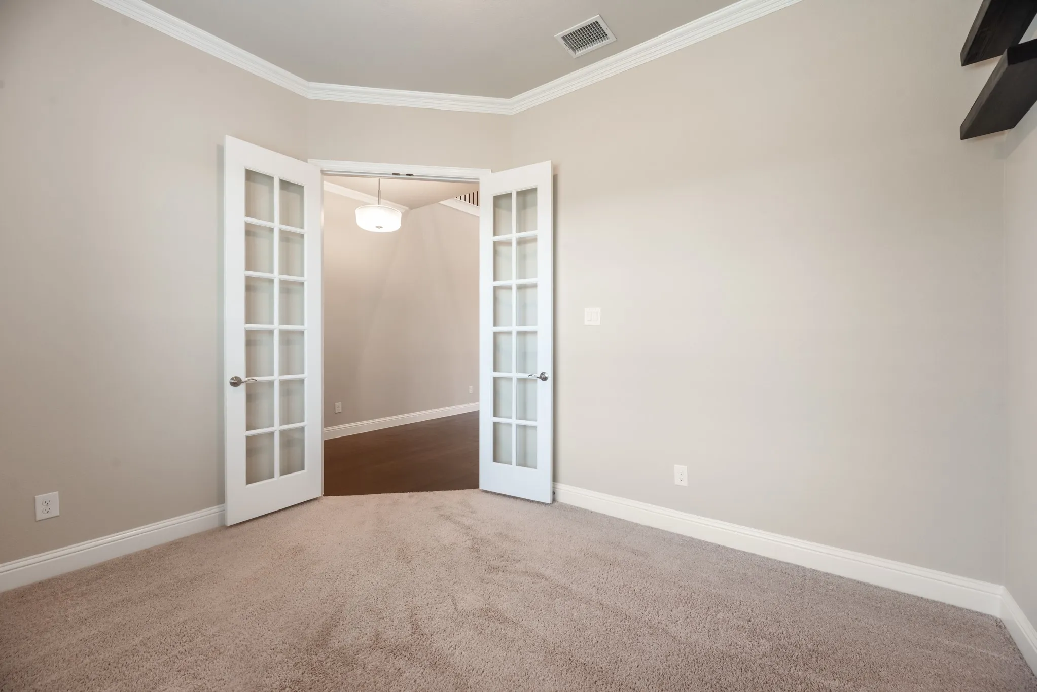 Single Family Residence For Sale in Denton County , 1900 Monahan Drive, Lantana, Texas 76226, 5 Bedroom, 4 Bathroom, 2 Garage spaces, 3,409 Sqft, built in 2019, mls#21288220, Real Estate Agent in Lantana, Homes For Sale in Denton county, Homes For Sale in Lantana, Realtor in Lantana Texas, Real Estate Brokerage Independent Realty Texas, Luminita Cordes Realtor