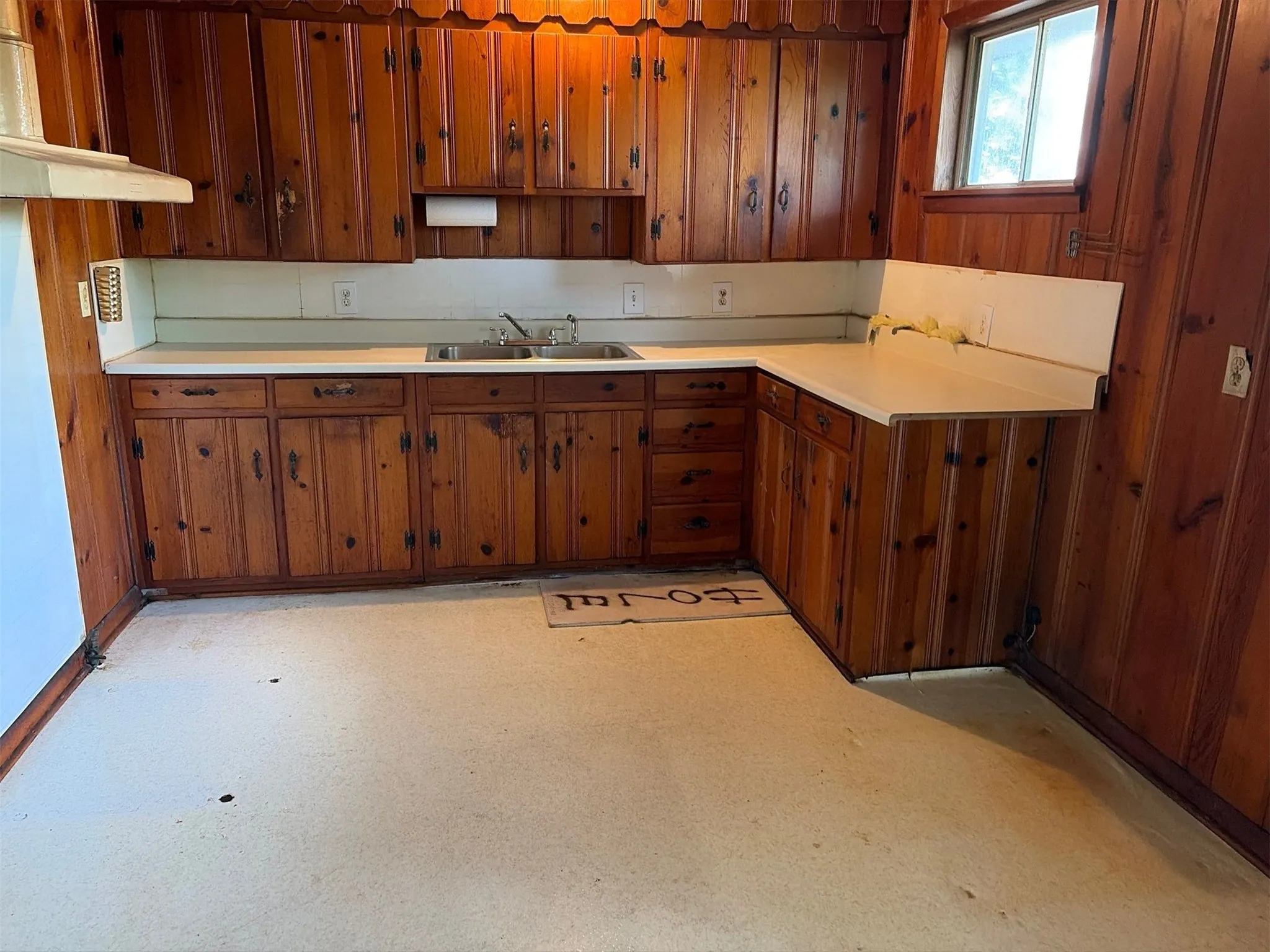 Single Family Residence For Sale in Navarro County , 906 W Main Street, Richland, Texas 76681, 2 Bedroom, 1 Bathroom, Garage spaces, 1,680 Sqft, built in 1968, mls#21286011, Real Estate Agent in Richland, Homes For Sale in Navarro county, Homes For Sale in Richland, Realtor in Richland Texas, Real Estate Brokerage Independent Realty Texas, Luminita Cordes Realtor