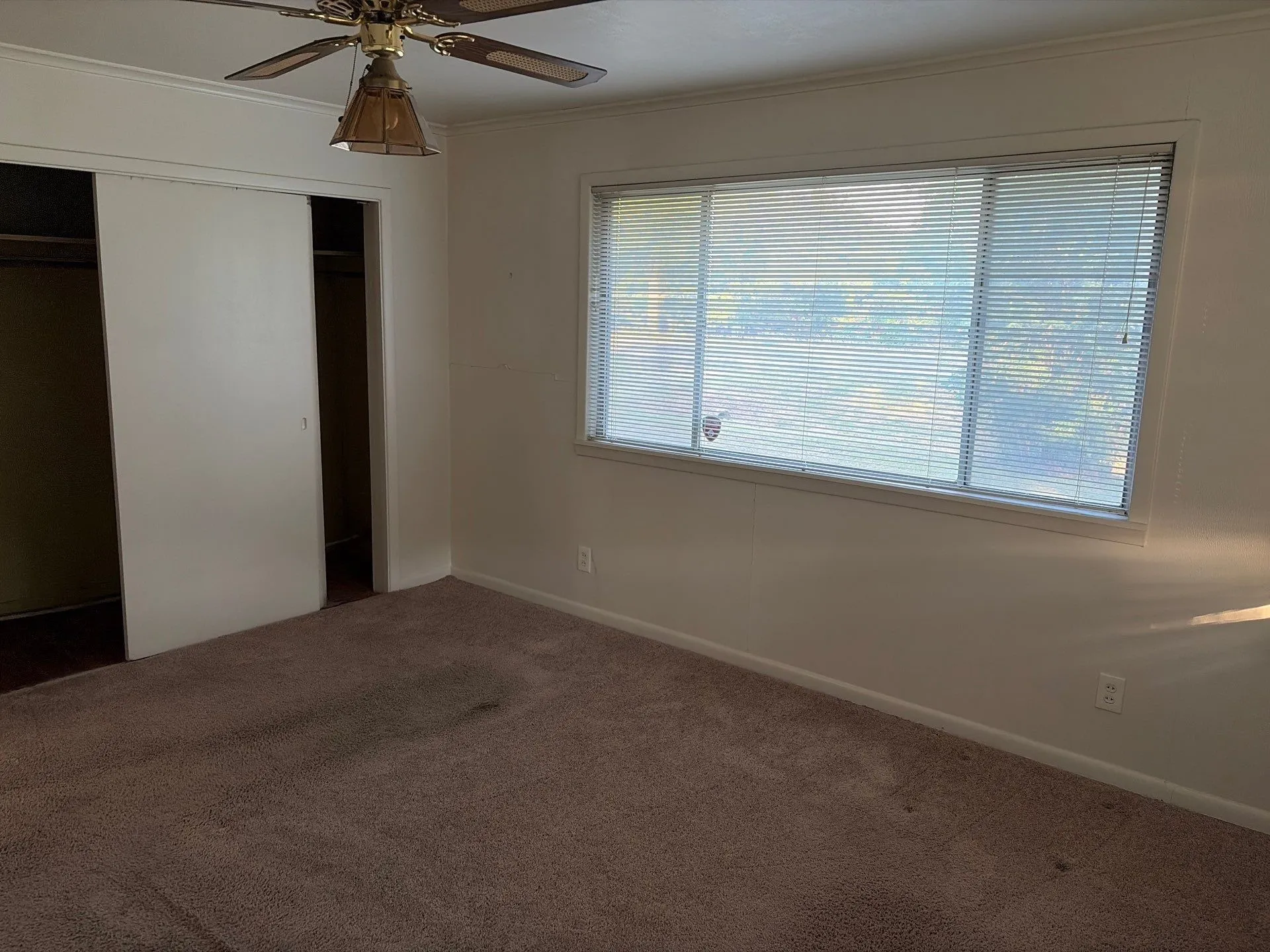 Single Family Residence For Sale in Navarro County , 906 W Main Street, Richland, Texas 76681, 2 Bedroom, 1 Bathroom, Garage spaces, 1,680 Sqft, built in 1968, mls#21286011, Real Estate Agent in Richland, Homes For Sale in Navarro county, Homes For Sale in Richland, Realtor in Richland Texas, Real Estate Brokerage Independent Realty Texas, Luminita Cordes Realtor