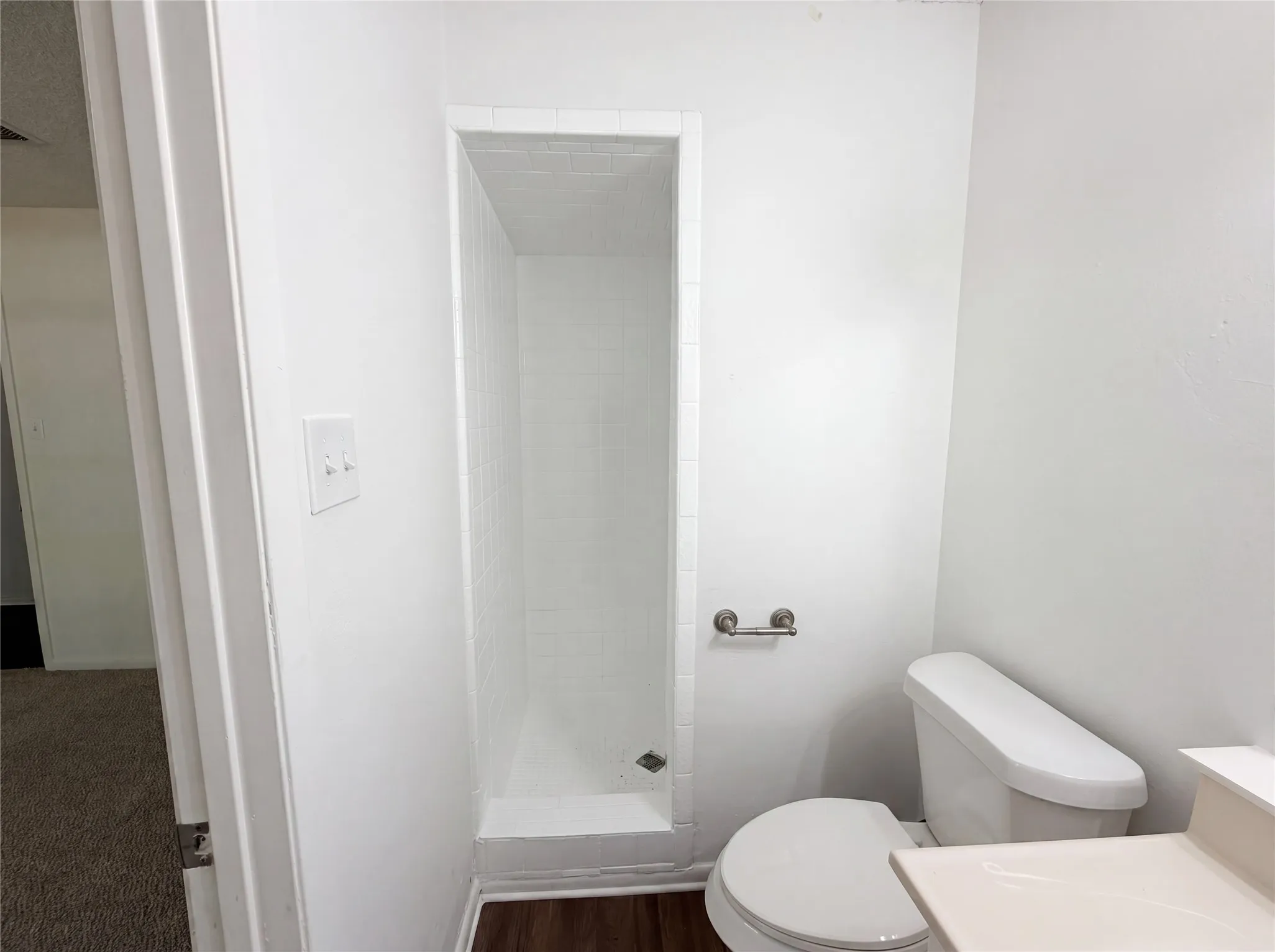 Single Family Residence For Sale in Johnson County , 1014 Yvonne Drive, Joshua, Texas 76058, 3 Bedroom, 3 Bathroom, 4 Garage spaces, 2,237 Sqft, built in 1974, mls#21280003, Real Estate Agent in Joshua, Homes For Sale in Johnson county, Homes For Sale in Joshua, Realtor in Joshua Texas, Real Estate Brokerage Independent Realty Texas, Luminita Cordes Realtor