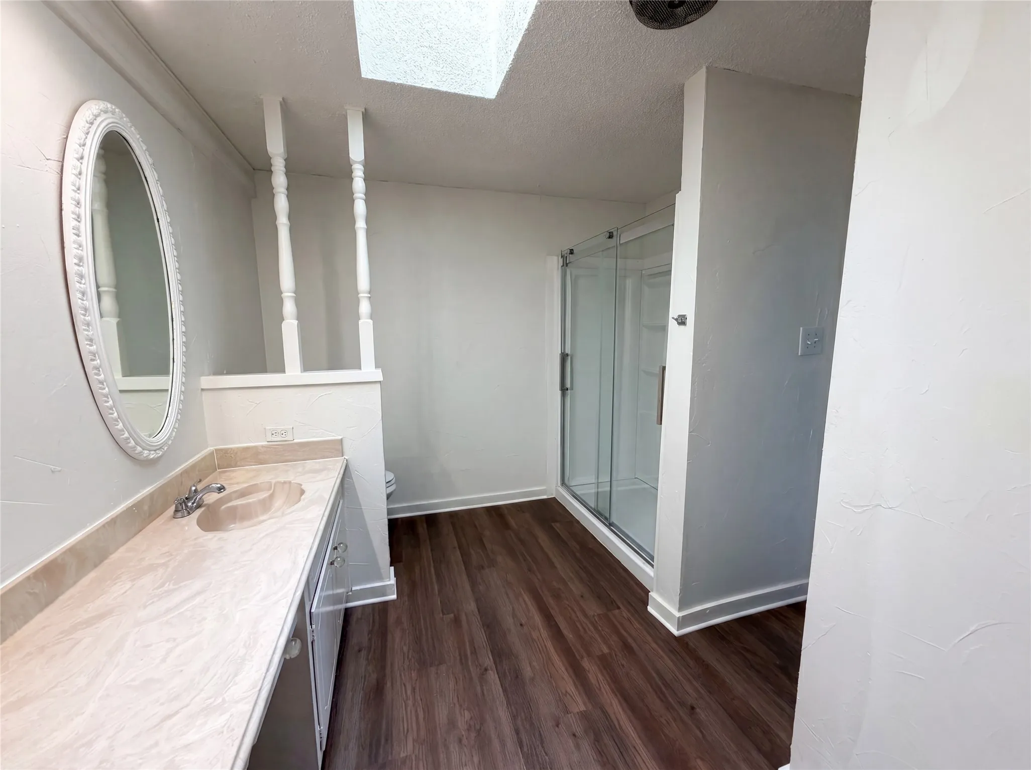 Single Family Residence For Sale in Johnson County , 1014 Yvonne Drive, Joshua, Texas 76058, 3 Bedroom, 3 Bathroom, 4 Garage spaces, 2,237 Sqft, built in 1974, mls#21280003, Real Estate Agent in Joshua, Homes For Sale in Johnson county, Homes For Sale in Joshua, Realtor in Joshua Texas, Real Estate Brokerage Independent Realty Texas, Luminita Cordes Realtor