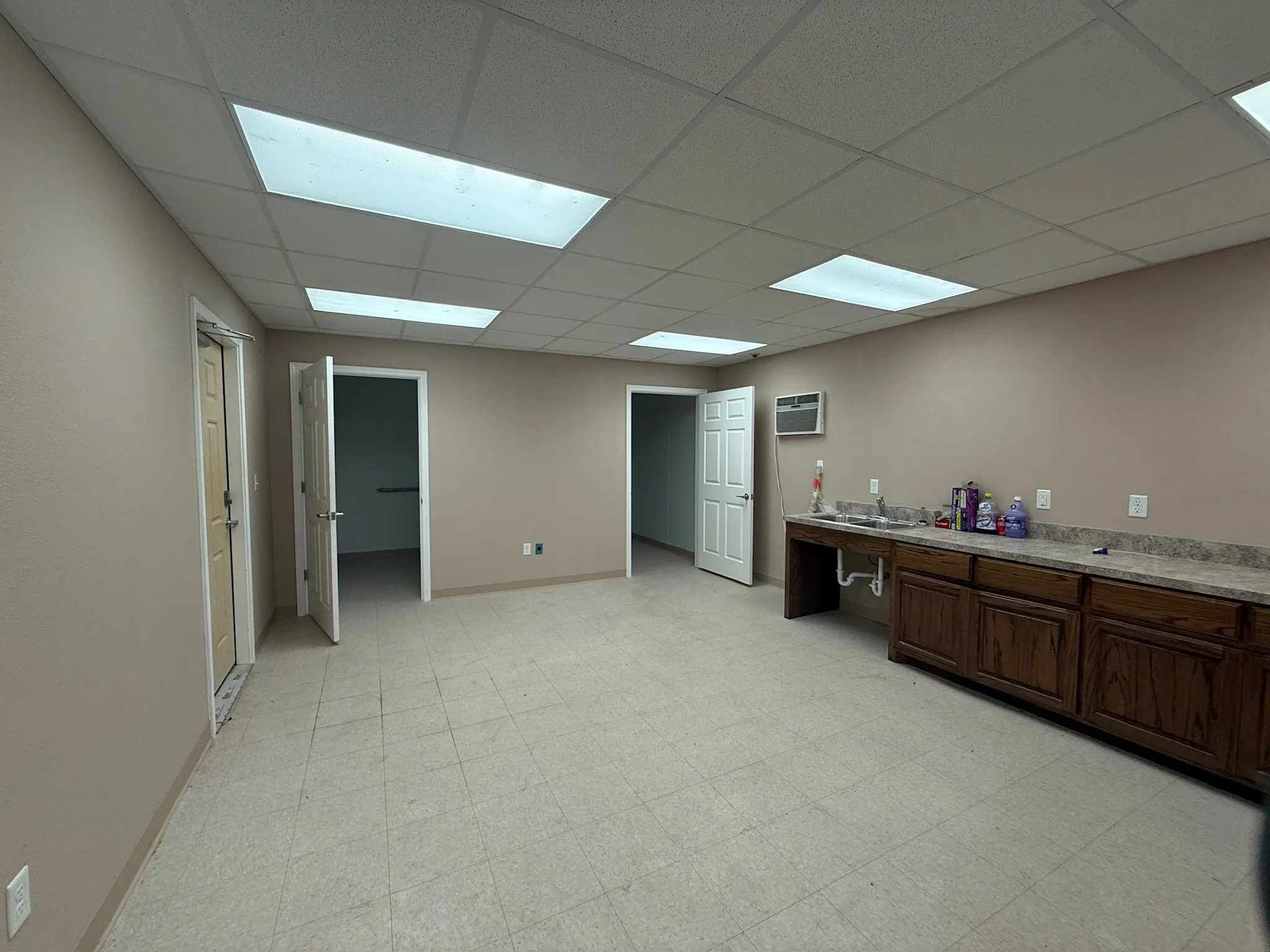 Industrial For Rent in Callahan County , 1944 N Access Road A, Clyde, Texas 79510, 0, 0, Garage spaces, 0 Sqft, built in 2017, Price $5,300, mls#21288739, Real Estate Agent in Clyde, Homes For Rent in Callahan county, Homes For Rent in Clyde, Realtor in Clyde Texas, Real Estate Brokerage Independent Realty Texas, Luminita Cordes Realtor