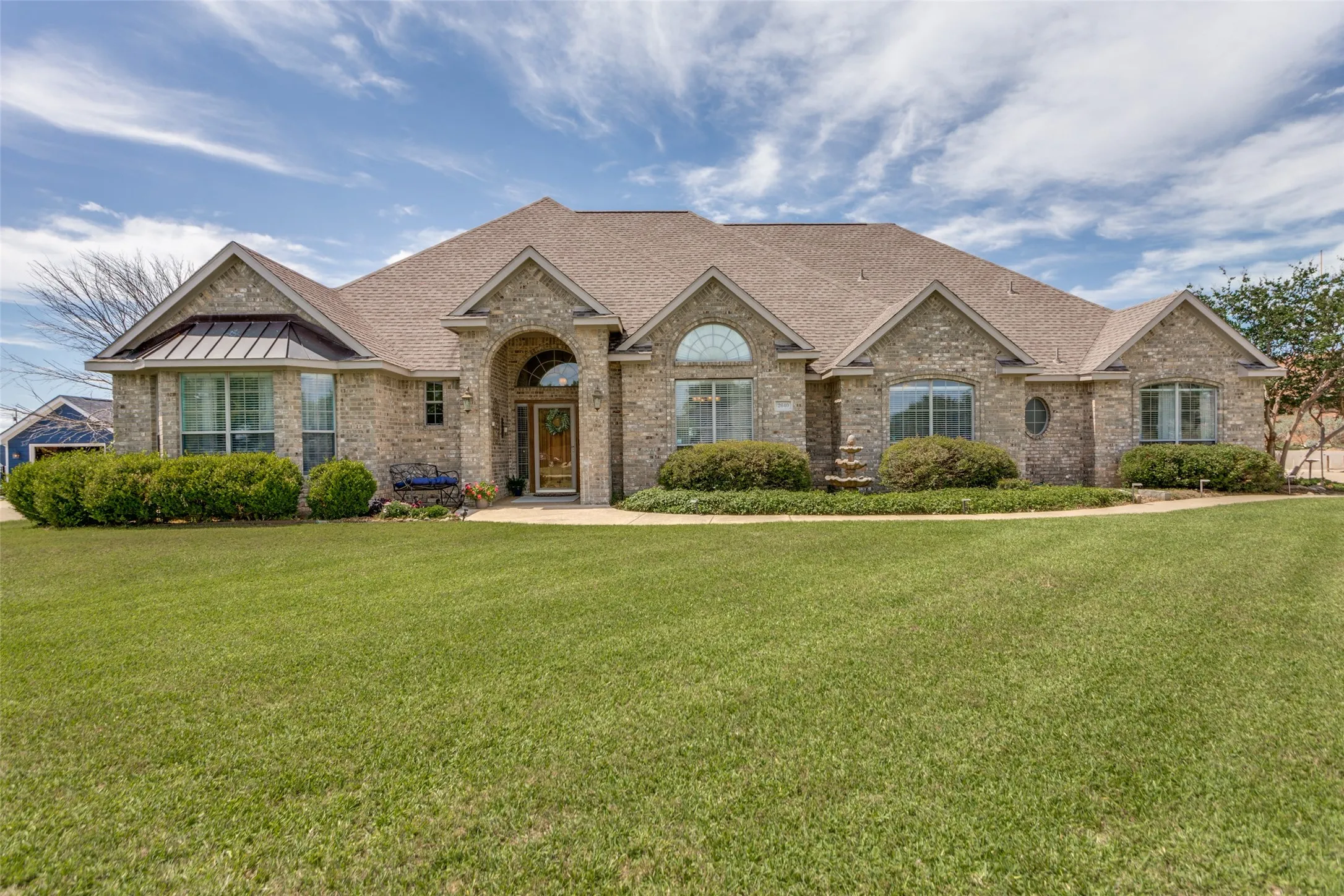 Single Family Residence For Sale in Ellis County , 2640 Skinner Road, Midlothian, Texas 76065, 4 Bedroom, 4 Bathroom, 3 Garage spaces, 2,711 Sqft, built in 2001, mls#21245015, Real Estate Agent in Midlothian, Homes For Sale in Ellis county, Homes For Sale in Midlothian, Realtor in Midlothian Texas, Real Estate Brokerage Independent Realty Texas, Luminita Cordes Realtor