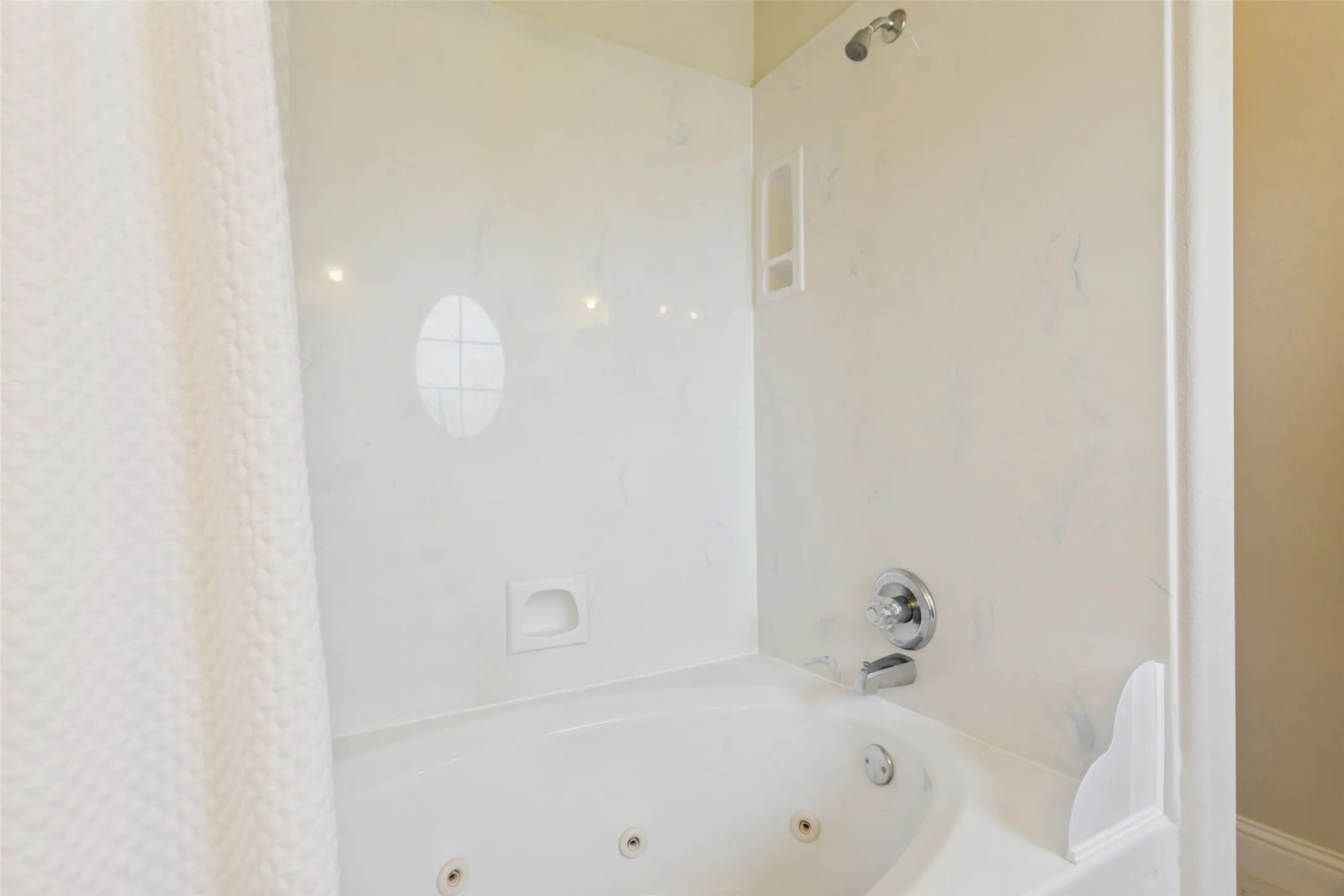 Single Family Residence For Sale in Ellis County , 2640 Skinner Road, Midlothian, Texas 76065, 4 Bedroom, 4 Bathroom, 3 Garage spaces, 2,711 Sqft, built in 2001, mls#21245015, Real Estate Agent in Midlothian, Homes For Sale in Ellis county, Homes For Sale in Midlothian, Realtor in Midlothian Texas, Real Estate Brokerage Independent Realty Texas, Luminita Cordes Realtor