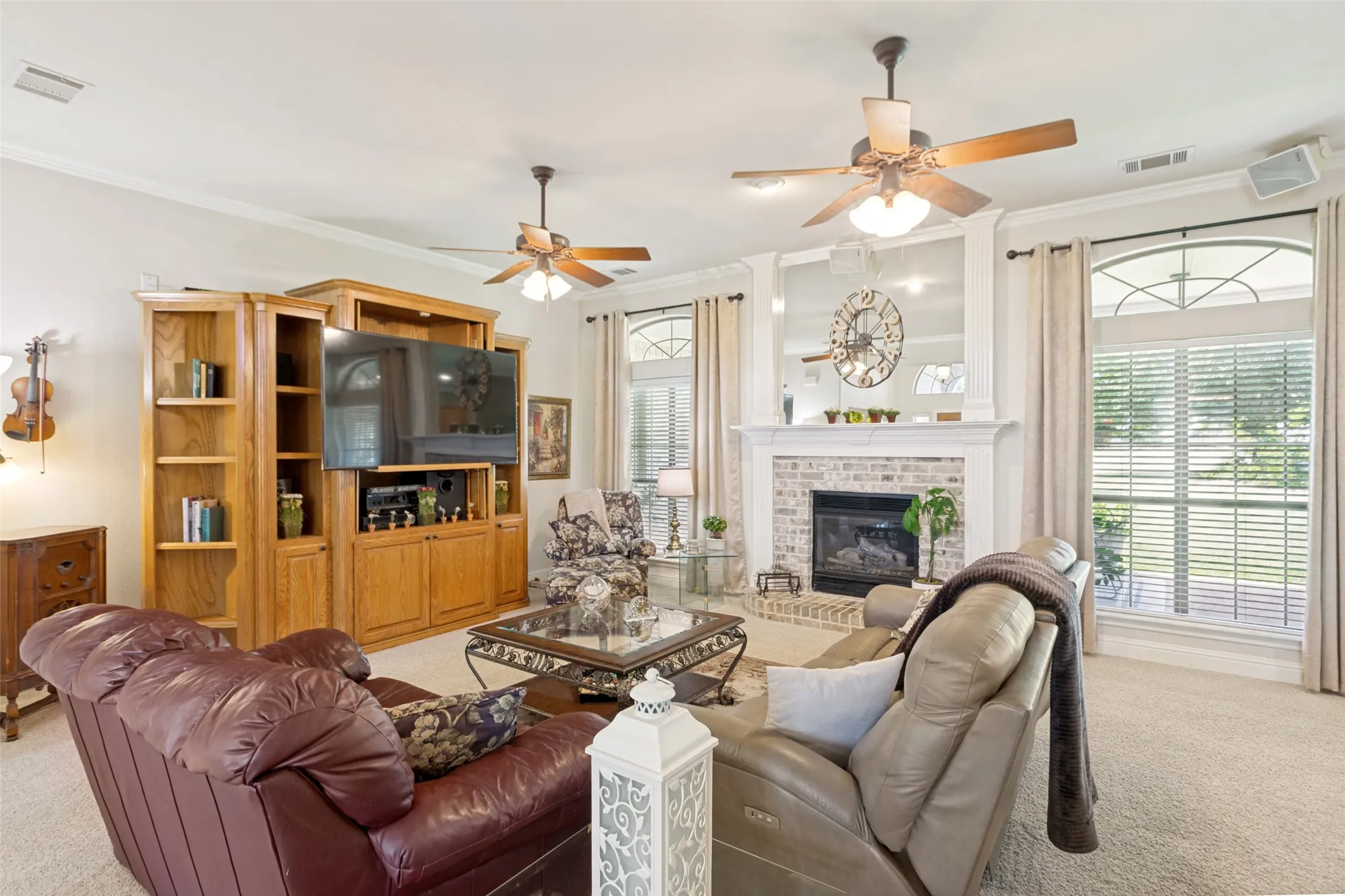 Single Family Residence For Sale in Ellis County , 2640 Skinner Road, Midlothian, Texas 76065, 4 Bedroom, 4 Bathroom, 3 Garage spaces, 2,711 Sqft, built in 2001, mls#21245015, Real Estate Agent in Midlothian, Homes For Sale in Ellis county, Homes For Sale in Midlothian, Realtor in Midlothian Texas, Real Estate Brokerage Independent Realty Texas, Luminita Cordes Realtor