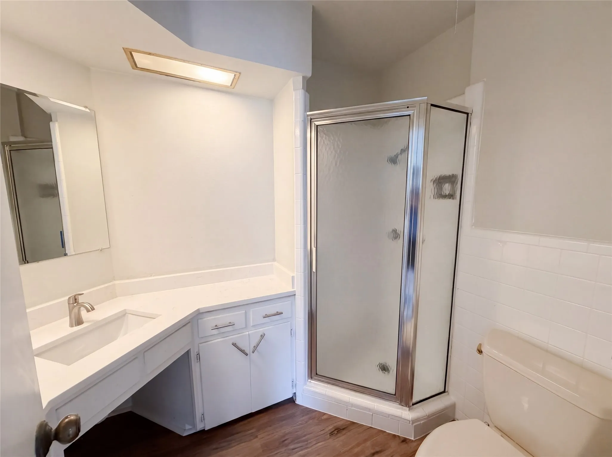 Single Family Residence For Sale in Dallas County , 6878 Burwood Lane, Dallas, Texas 75214, 3 Bedroom, 3 Bathroom, 2 Garage spaces, 2,852 Sqft, built in 1957, mls#21288063, Real Estate Agent in Dallas, Homes For Sale in Dallas county, Homes For Sale in Dallas, Realtor in Dallas Texas, Real Estate Brokerage Independent Realty Texas, Luminita Cordes Realtor
