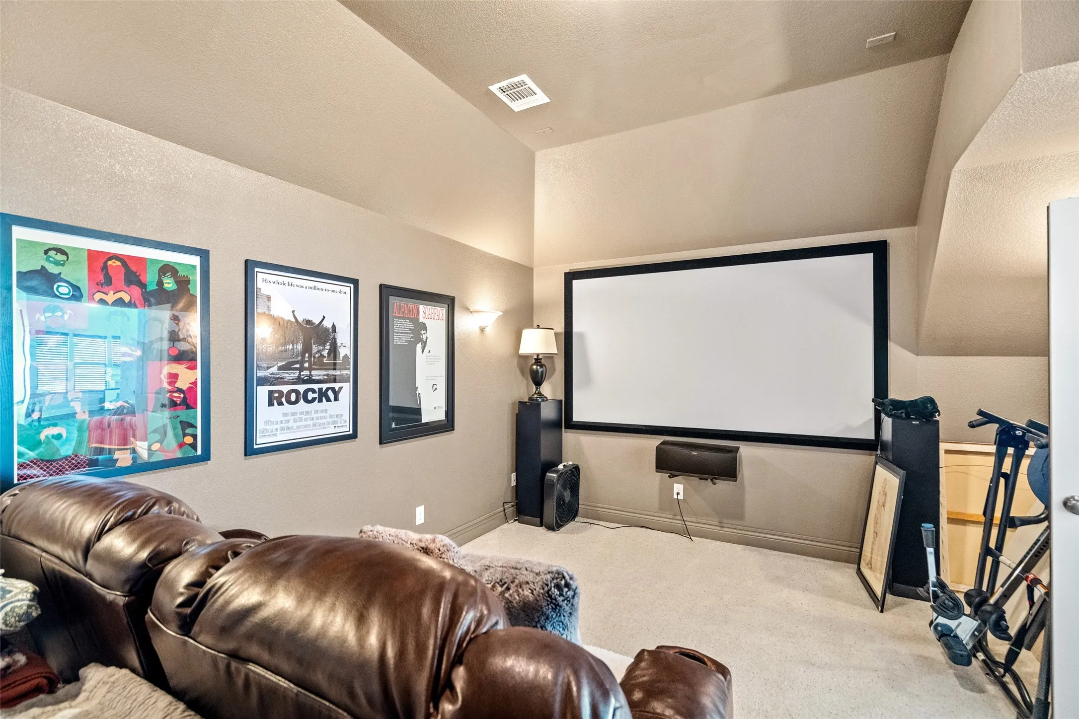 Single Family Residence For Sale in Denton County , 8255 Lindsay Gardens, The Colony, Texas 75056, 4 Bedroom, 4 Bathroom, 2 Garage spaces, 3,341 Sqft, built in 2011, mls#21288427, Real Estate Agent in The Colony, Homes For Sale in Denton county, Homes For Sale in The Colony, Realtor in The Colony Texas, Real Estate Brokerage Independent Realty Texas, Luminita Cordes Realtor
