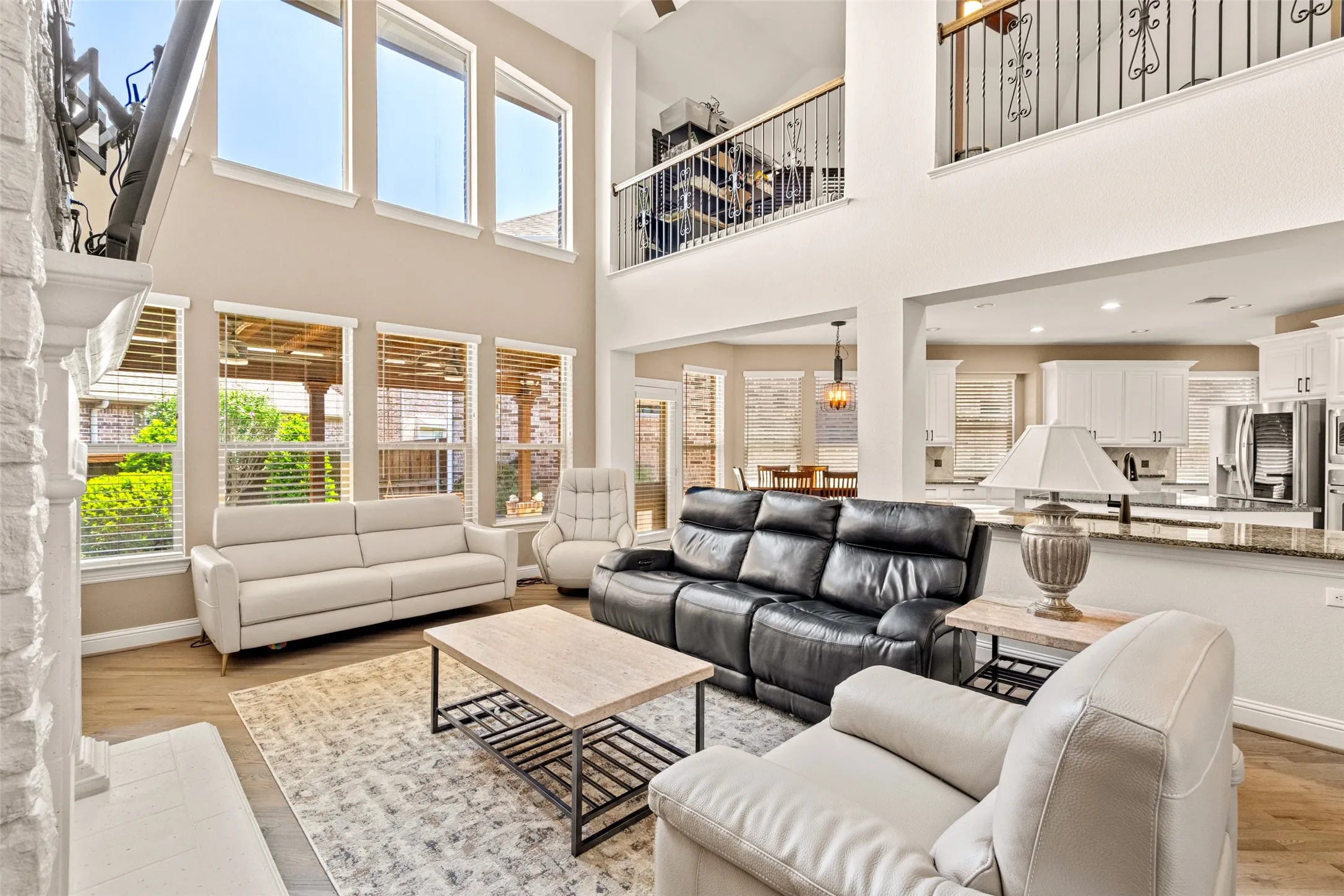 Single Family Residence For Sale in Denton County , 8255 Lindsay Gardens, The Colony, Texas 75056, 4 Bedroom, 4 Bathroom, 2 Garage spaces, 3,341 Sqft, built in 2011, mls#21288427, Real Estate Agent in The Colony, Homes For Sale in Denton county, Homes For Sale in The Colony, Realtor in The Colony Texas, Real Estate Brokerage Independent Realty Texas, Luminita Cordes Realtor