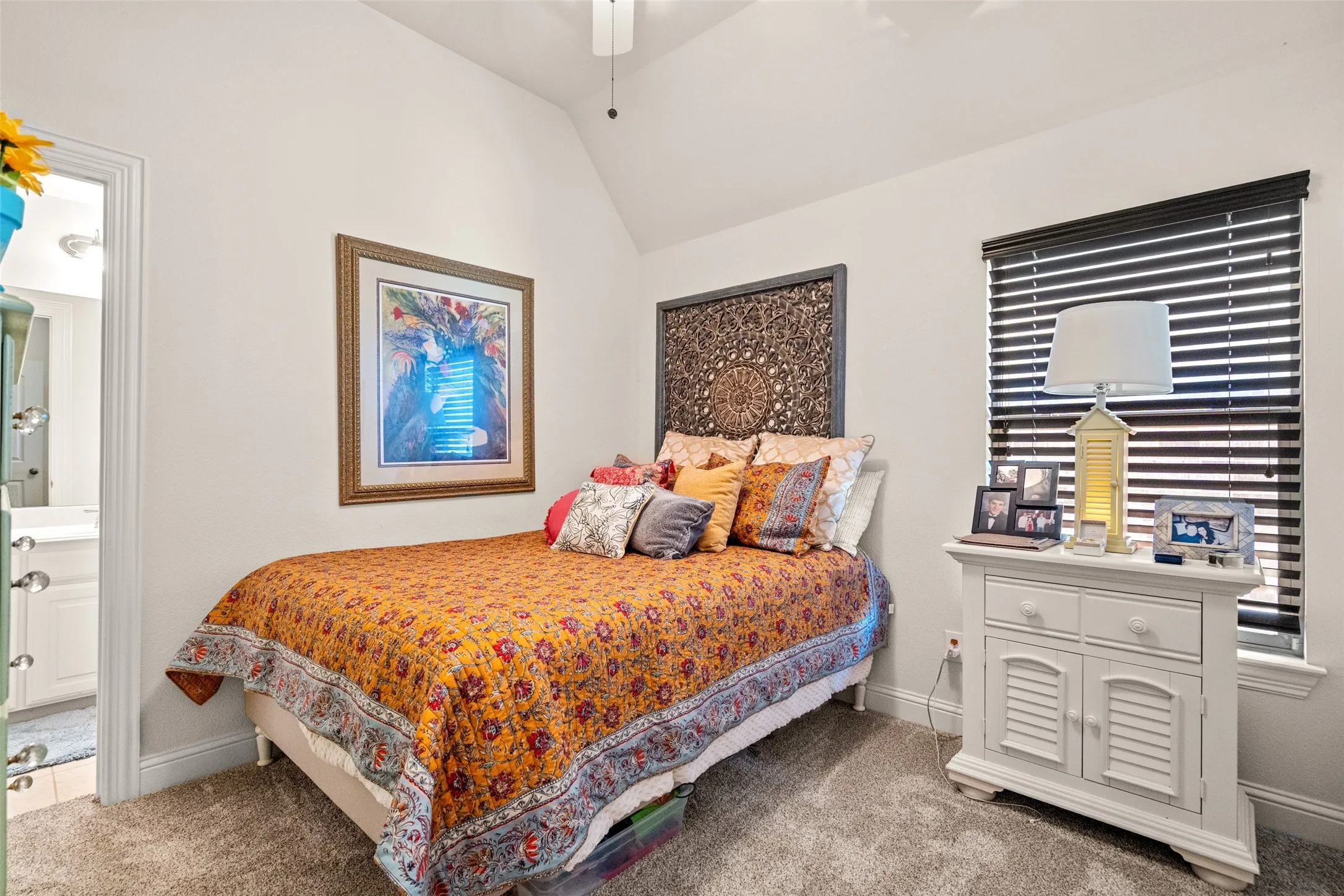 Single Family Residence For Sale in Denton County , 8255 Lindsay Gardens, The Colony, Texas 75056, 4 Bedroom, 4 Bathroom, 2 Garage spaces, 3,341 Sqft, built in 2011, mls#21288427, Real Estate Agent in The Colony, Homes For Sale in Denton county, Homes For Sale in The Colony, Realtor in The Colony Texas, Real Estate Brokerage Independent Realty Texas, Luminita Cordes Realtor