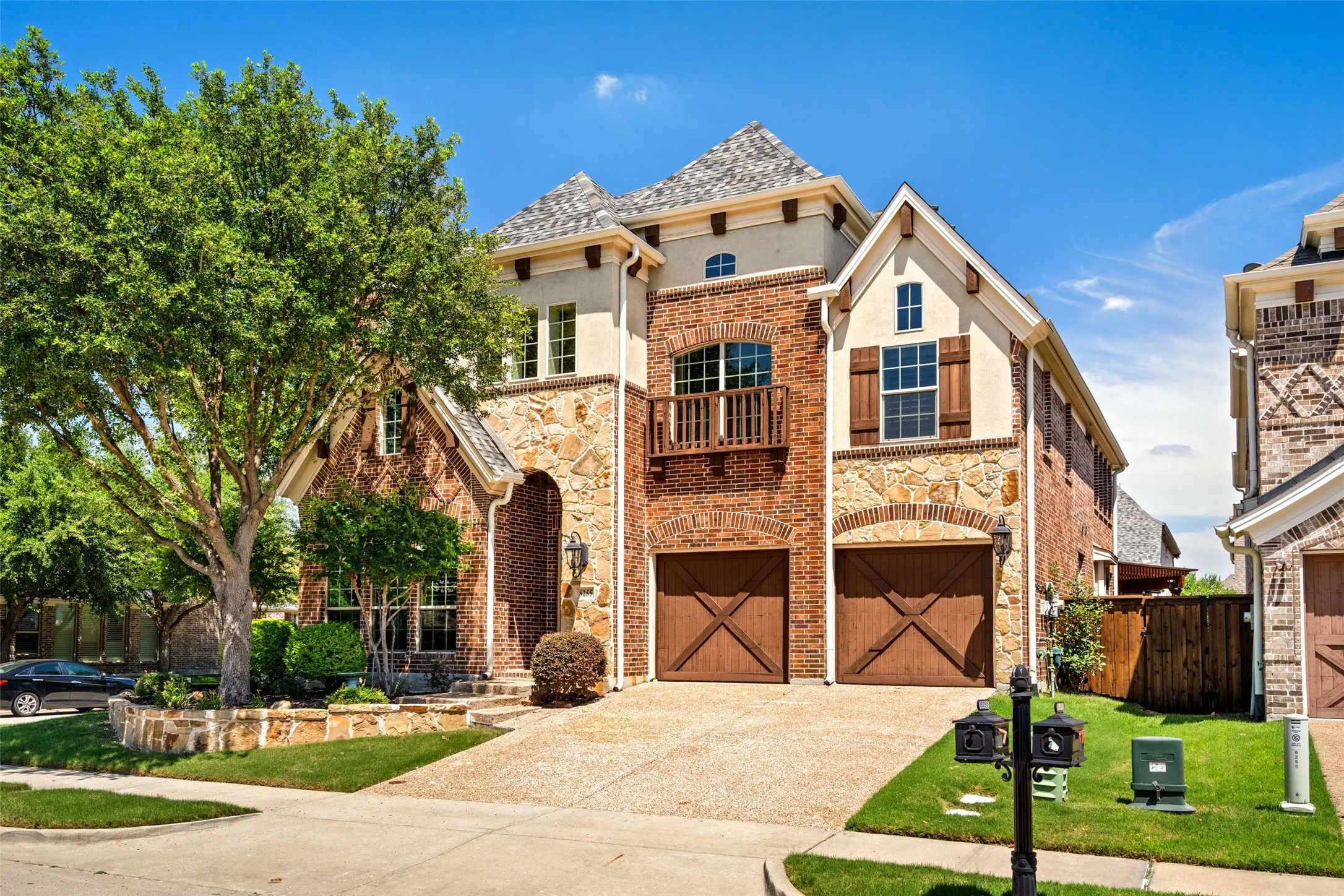 Single Family Residence For Sale in Denton County , 8255 Lindsay Gardens, The Colony, Texas 75056, 4 Bedroom, 4 Bathroom, 2 Garage spaces, 3,341 Sqft, built in 2011, mls#21288427, Real Estate Agent in The Colony, Homes For Sale in Denton county, Homes For Sale in The Colony, Realtor in The Colony Texas, Real Estate Brokerage Independent Realty Texas, Luminita Cordes Realtor