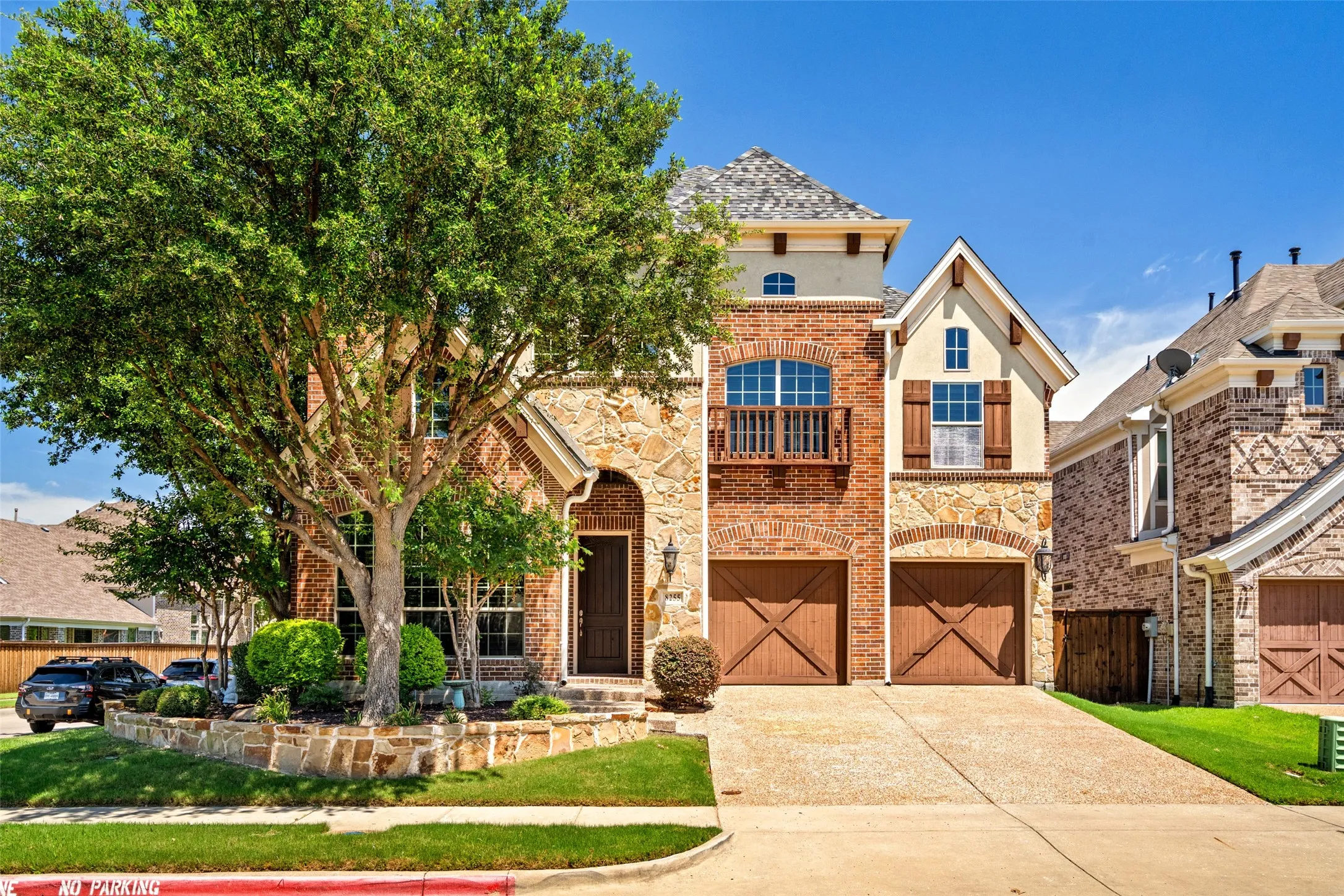 Single Family Residence For Sale in Denton County , 8255 Lindsay Gardens, The Colony, Texas 75056, 4 Bedroom, 4 Bathroom, 2 Garage spaces, 3,341 Sqft, built in 2011, mls#21288427, Real Estate Agent in The Colony, Homes For Sale in Denton county, Homes For Sale in The Colony, Realtor in The Colony Texas, Real Estate Brokerage Independent Realty Texas, Luminita Cordes Realtor