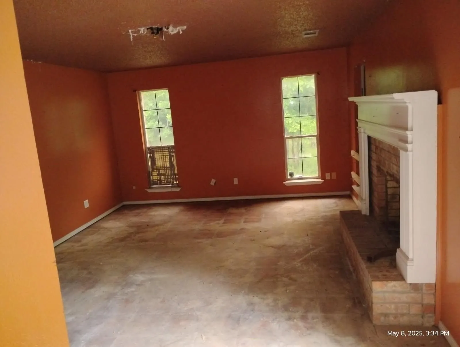 Single Family Residence For Sale in Hunt County , 9611 Private Road 3826, Quinlan, Texas 75474, 5 Bedroom, 4 Bathroom, 2 Garage spaces, 2,665 Sqft, built in 1996, mls#21288802, Real Estate Agent in Quinlan, Homes For Sale in Hunt county, Homes For Sale in Quinlan, Realtor in Quinlan Texas, Real Estate Brokerage Independent Realty Texas, Luminita Cordes Realtor