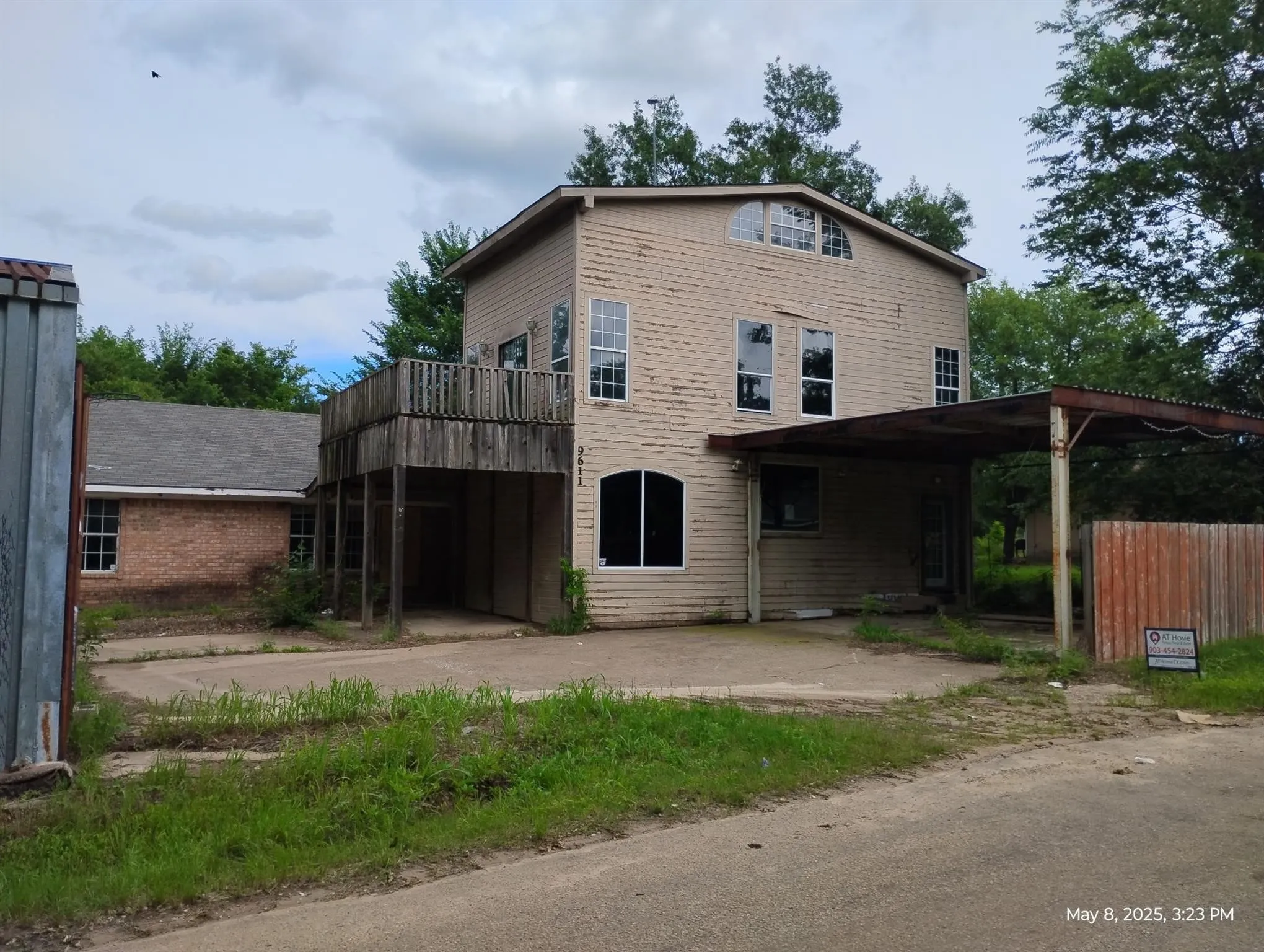 Single Family Residence For Sale in Hunt County , 9611 Private Road 3826, Quinlan, Texas 75474, 5 Bedroom, 4 Bathroom, 2 Garage spaces, 2,665 Sqft, built in 1996, mls#21288802, Real Estate Agent in Quinlan, Homes For Sale in Hunt county, Homes For Sale in Quinlan, Realtor in Quinlan Texas, Real Estate Brokerage Independent Realty Texas, Luminita Cordes Realtor