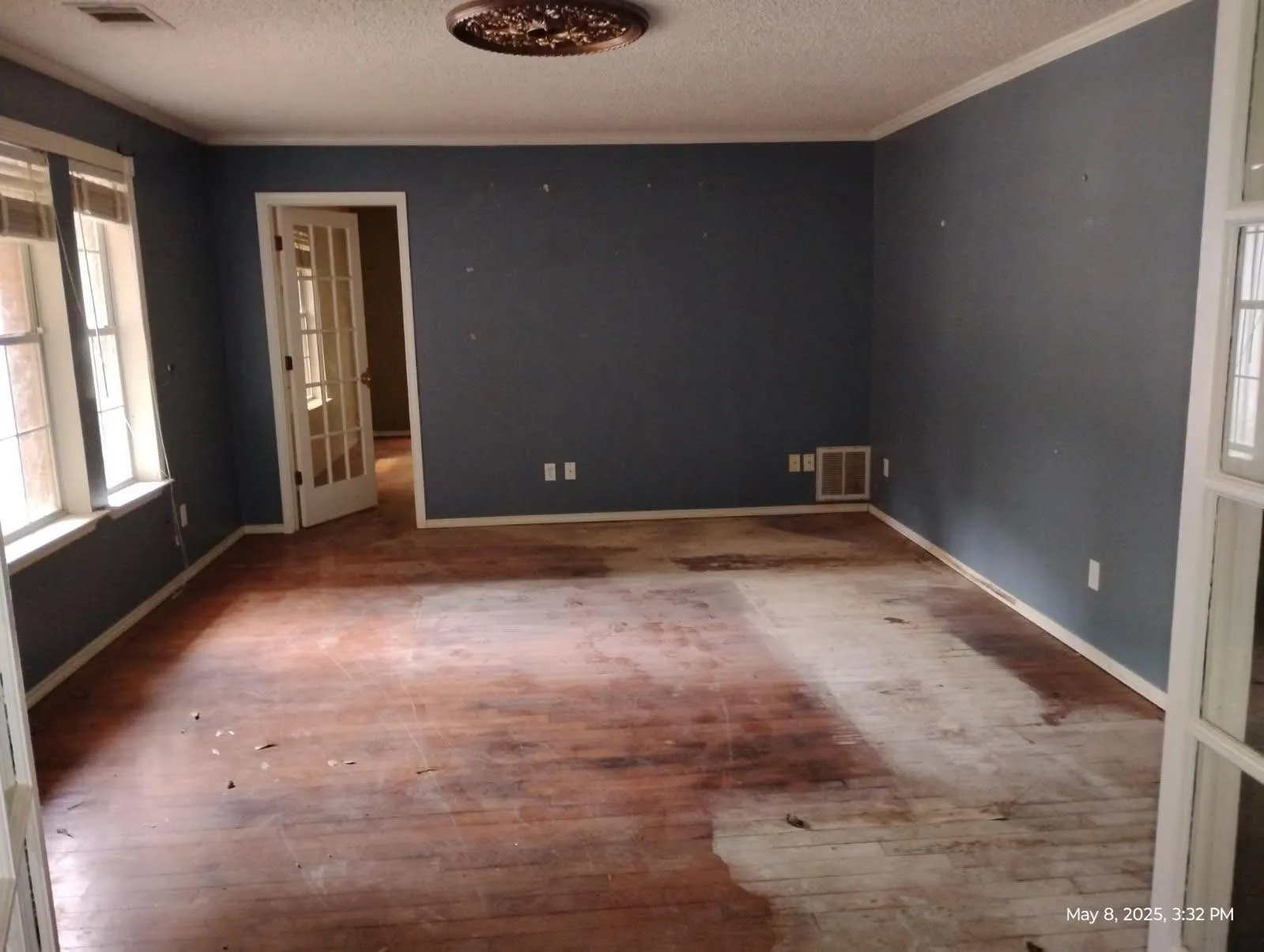 Single Family Residence For Sale in Hunt County , 9611 Private Road 3826, Quinlan, Texas 75474, 5 Bedroom, 4 Bathroom, 2 Garage spaces, 2,665 Sqft, built in 1996, mls#21288802, Real Estate Agent in Quinlan, Homes For Sale in Hunt county, Homes For Sale in Quinlan, Realtor in Quinlan Texas, Real Estate Brokerage Independent Realty Texas, Luminita Cordes Realtor