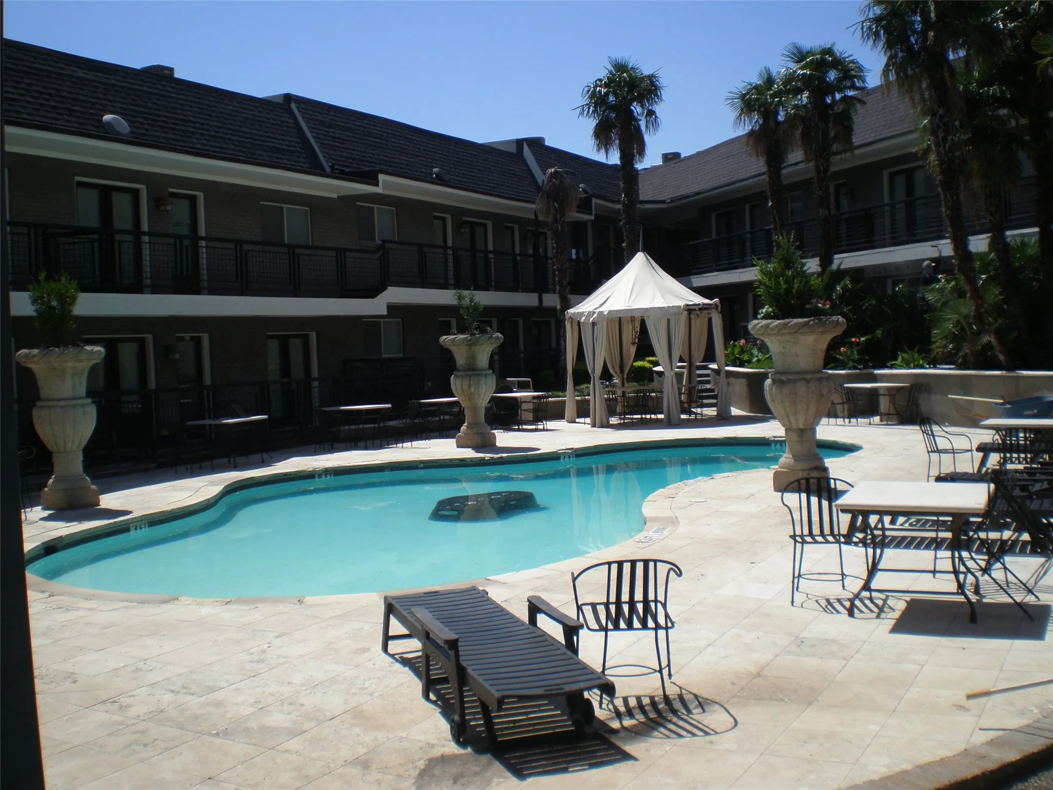 Condominium For Rent in Dallas County , 10119 Regal Park Lane 205, Dallas, Texas 75230, 2 Bedroom, 2 Bathroom, Garage spaces, 949 Sqft, built in 1964, mls#21288695, Real Estate Agent in Dallas, Homes For Rent in Dallas county, Homes For Rent in Dallas, Realtor in Dallas Texas, Real Estate Brokerage Independent Realty Texas, Luminita Cordes Realtor