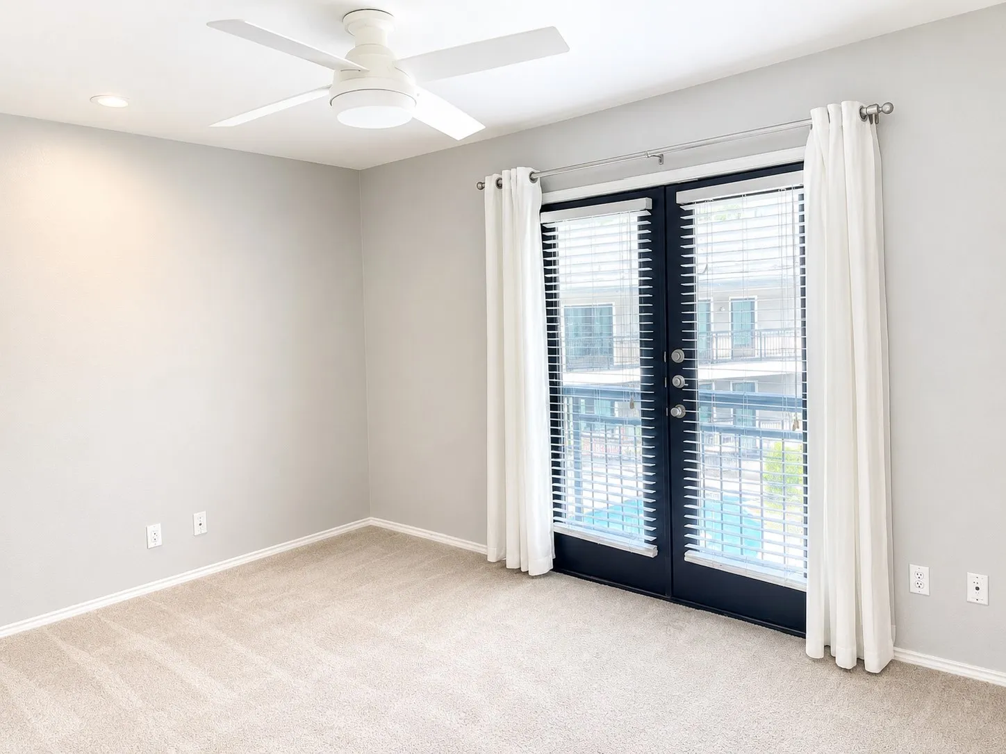 Condominium For Rent in Dallas County , 10119 Regal Park Lane 205, Dallas, Texas 75230, 2 Bedroom, 2 Bathroom, Garage spaces, 949 Sqft, built in 1964, mls#21288695, Real Estate Agent in Dallas, Homes For Rent in Dallas county, Homes For Rent in Dallas, Realtor in Dallas Texas, Real Estate Brokerage Independent Realty Texas, Luminita Cordes Realtor