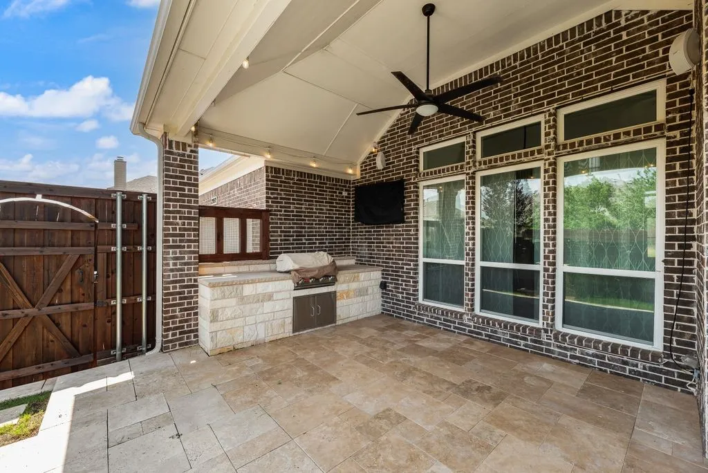 Single Family Residence For Rent in Denton County , 2992 Brianna Drive, Frisco, Texas 75033, 5 Bedrooms, 4 Bathrooms, 2 Garage spaces, 3,580 Sqft, built in 2015, Price $3,850, mls#21288601, Real Estate Agent in Frisco, Homes For Rent in Denton county, Homes For Rent in Frisco, Realtor in Frisco Texas, Real Estate Brokerage Independent Realty Texas, Luminita Cordes Realtor