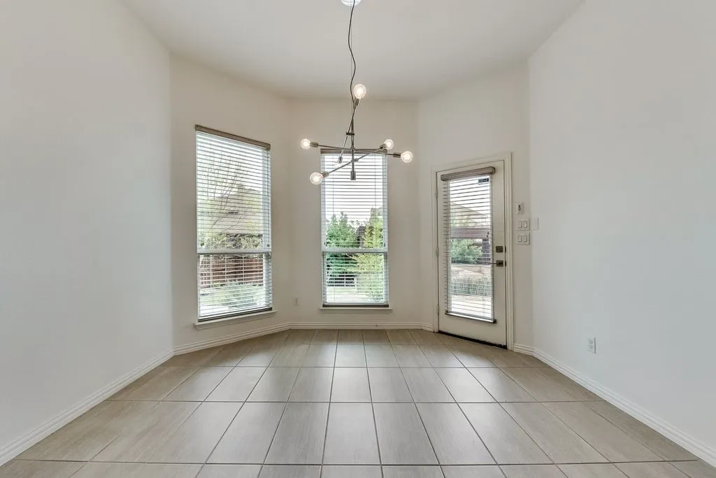 Single Family Residence For Rent in Denton County , 2992 Brianna Drive, Frisco, Texas 75033, 5 Bedrooms, 4 Bathrooms, 2 Garage spaces, 3,580 Sqft, built in 2015, Price $3,850, mls#21288601, Real Estate Agent in Frisco, Homes For Rent in Denton county, Homes For Rent in Frisco, Realtor in Frisco Texas, Real Estate Brokerage Independent Realty Texas, Luminita Cordes Realtor