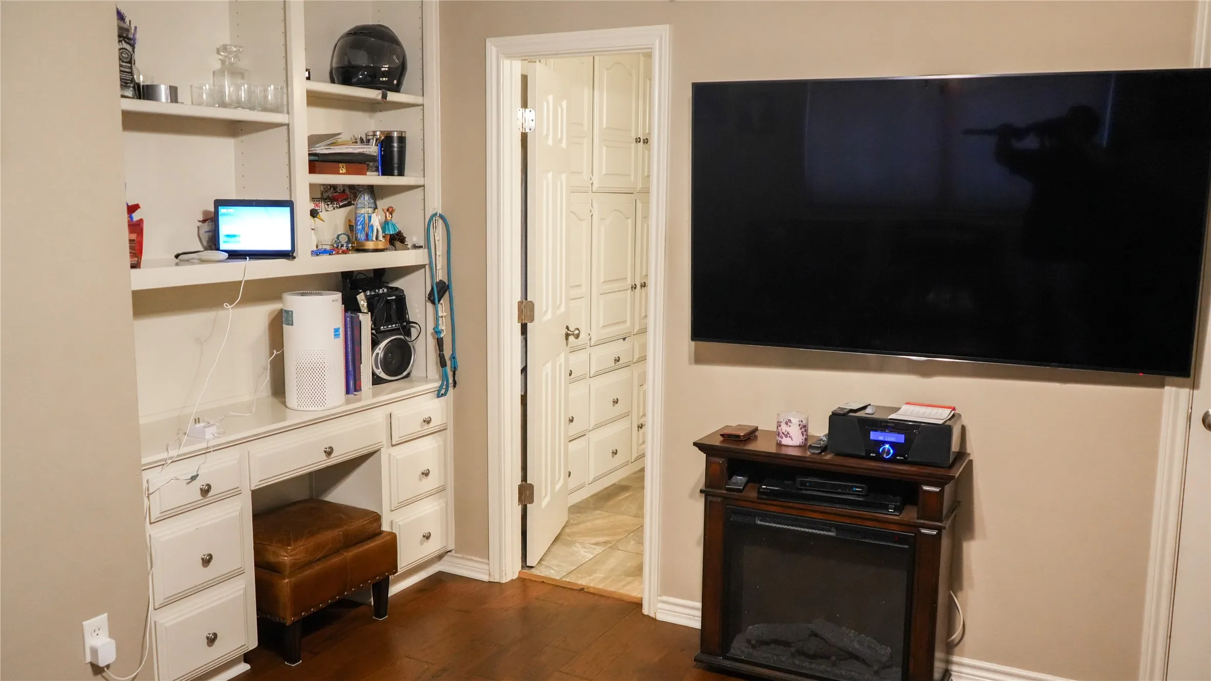 Second Bedroom on the Upper Level.