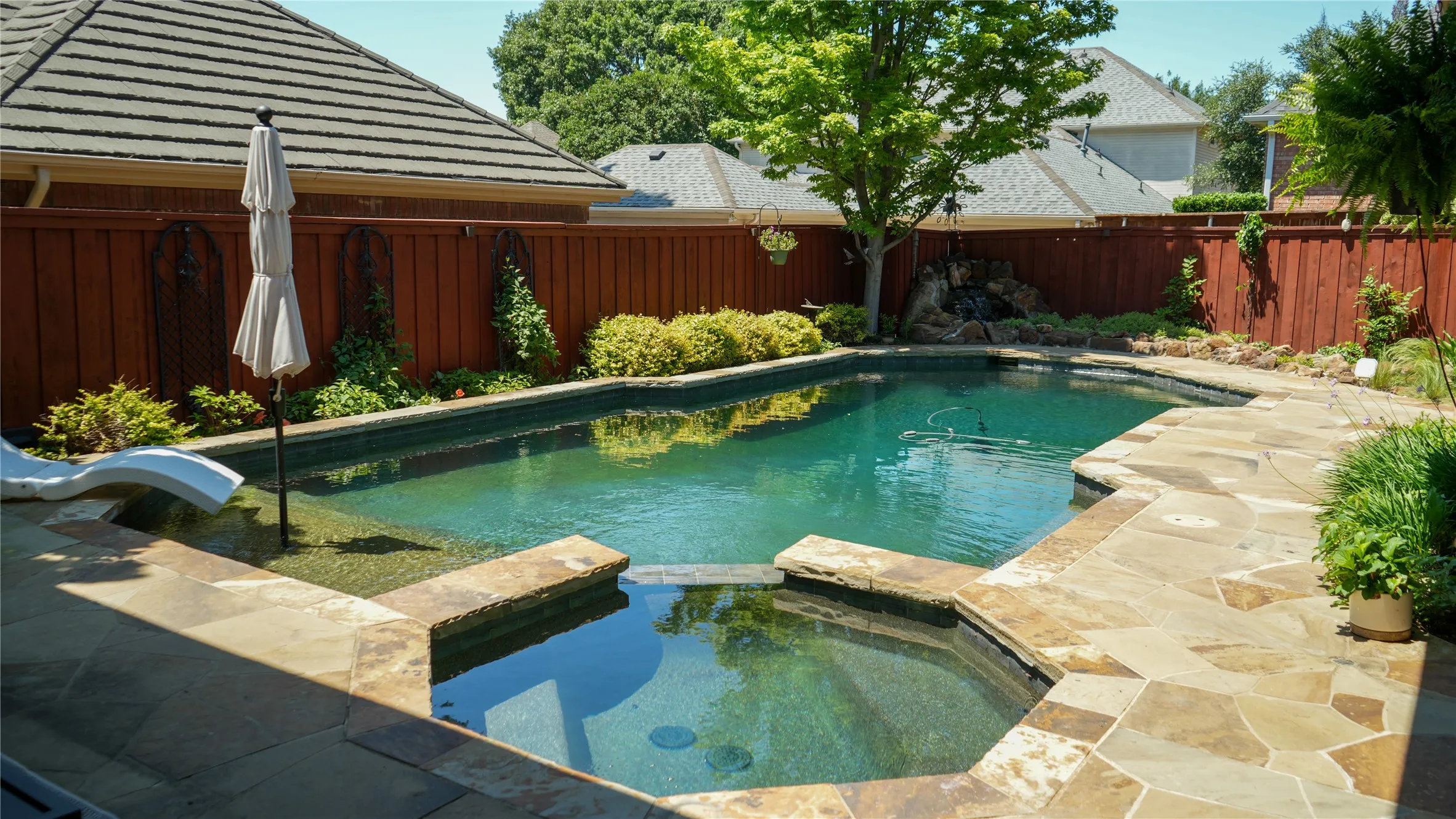 Single Family Residence For Sale in Collin County , 5619 Bent Creek Trail, Dallas, Texas 75252, 3 Bedroom, 5 Bathroom, 2 Garage spaces, 3,694 Sqft, built in 1985, mls#21284794, Real Estate Agent in Dallas, Homes For Sale in Collin county, Homes For Sale in Dallas, Realtor in Dallas Texas, Real Estate Brokerage Independent Realty Texas, Luminita Cordes Realtor