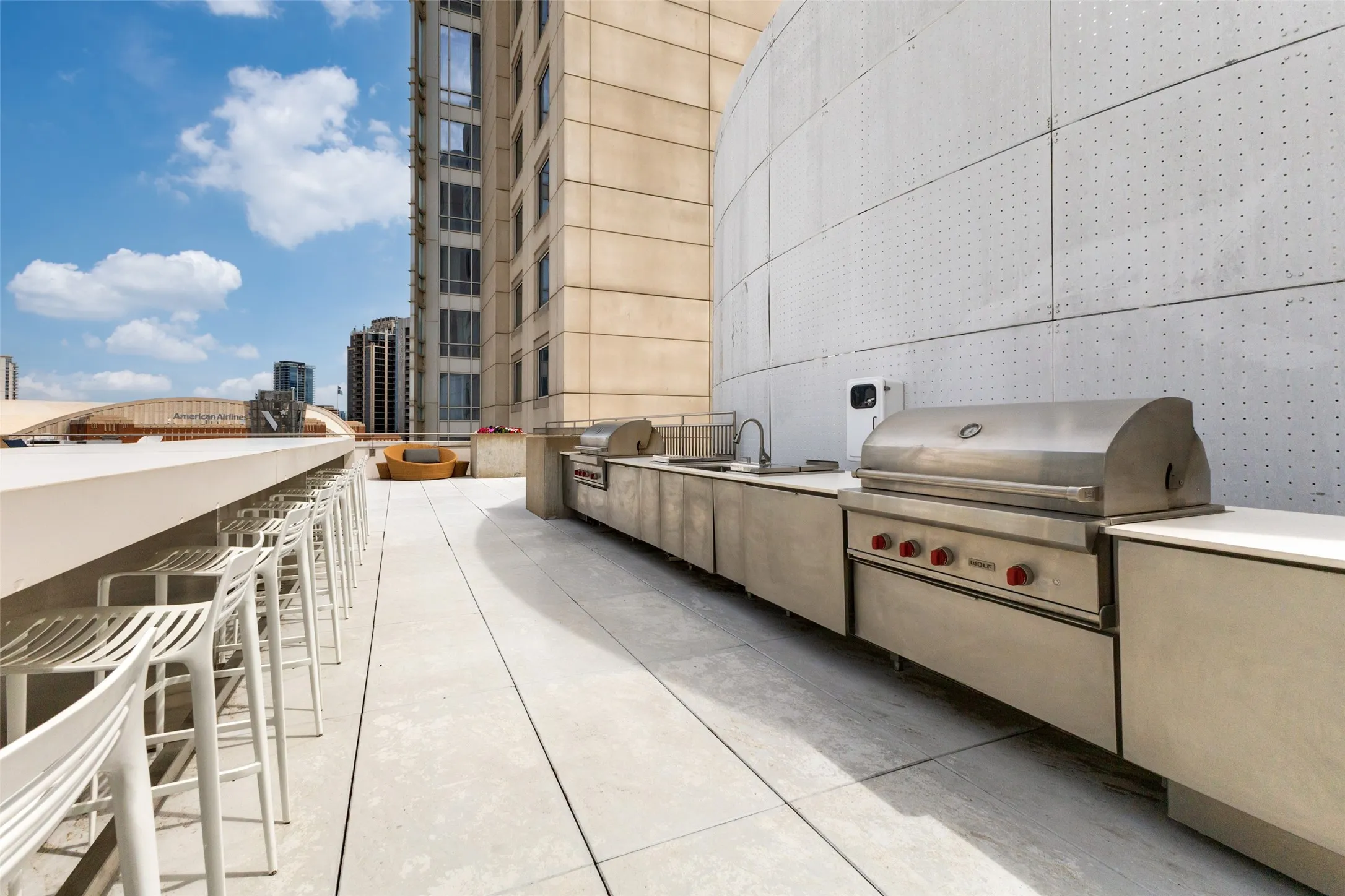 Condominium For Rent in Dallas County , 2408 Victory Park Lane 1035, Dallas, Texas 75219, 2 Bedroom, 2 Bathroom, 2 Garage spaces, 1,883 Sqft, built in 2005, mls#21251811, Real Estate Agent in Dallas, Homes For Rent in Dallas county, Homes For Rent in Dallas, Realtor in Dallas Texas, Real Estate Brokerage Independent Realty Texas, Luminita Cordes Realtor