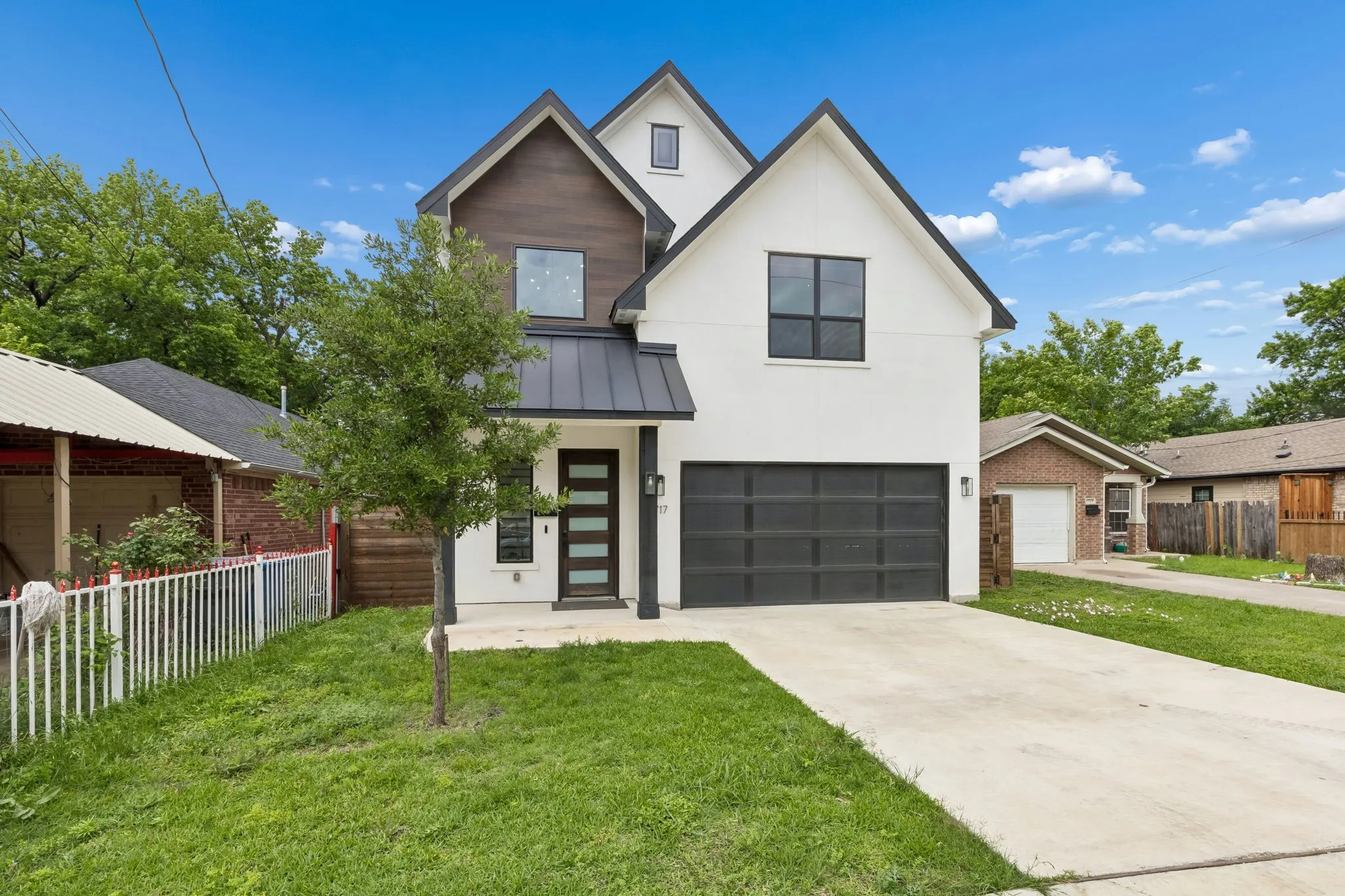 Single Family Residence For Sale in Dallas County , 1717 Mcbroom Street, Dallas, Texas 75212, 4 Bedroom, 4 Bathroom, 2 Garage spaces, 2,561 Sqft, built in 2023, mls#21288860, Real Estate Agent in Dallas, Homes For Sale in Dallas county, Homes For Sale in Dallas, Realtor in Dallas Texas, Real Estate Brokerage Independent Realty Texas, Luminita Cordes Realtor