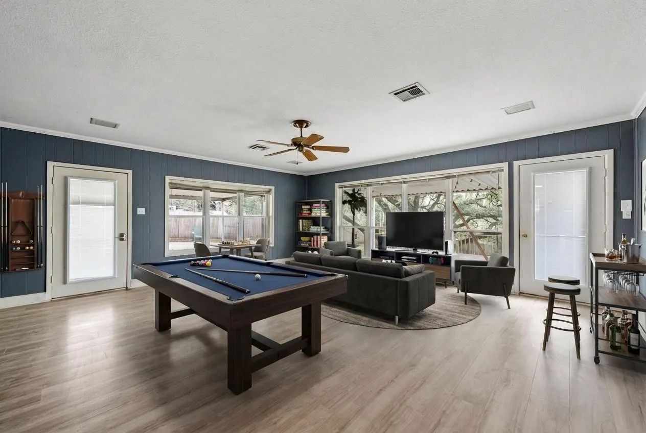 Single Family Residence For Sale in Mc Lennan County , 740 Wedgewood Drive, Woodway, Texas 76712, 3 Bedroom, 2 Bathroom, Garage spaces, 2,176 Sqft, built in 1969, mls#21288847, Real Estate Agent in Woodway, Homes For Sale in Mc Lennan county, Homes For Sale in Woodway, Realtor in Woodway Texas, Real Estate Brokerage Independent Realty Texas, Luminita Cordes Realtor