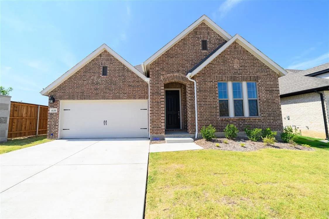 Single Family Residence For Sale in Rockwall County , 4138 Anglers Way, Royse City, Texas 75189, 3 Bedrooms, 2 Bathrooms, 2 Garage spaces, 2,301 Sqft, built in 2021, Price $365,000, mls#21274931, Real Estate Agent in Royse City, Homes For Sale in Rockwall county, Homes For Sale in Royse City, Realtor in Royse City Texas, Real Estate Brokerage Independent Realty Texas, Luminita Cordes Realtor