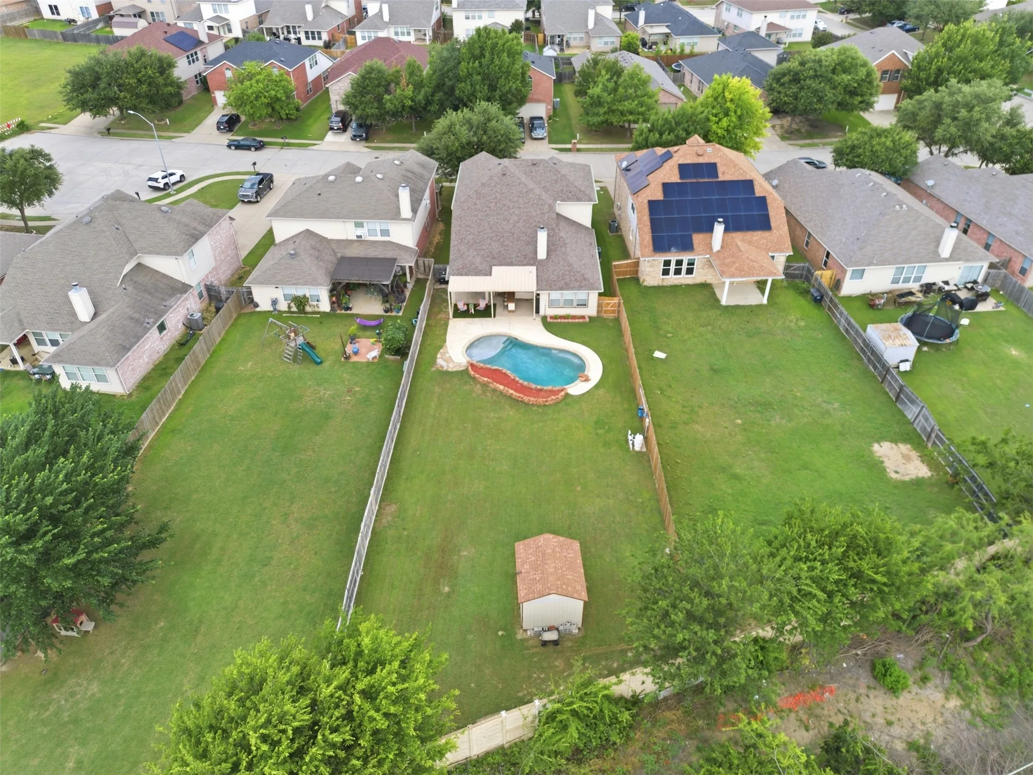 Single Family Residence For Sale in Tarrant County , 12521 Patnoe Drive, Fort Worth, Texas 76028, 5 Bedroom, 3 Bathroom, 2 Garage spaces, 2,844 Sqft, built in 2005, mls#21288894, Real Estate Agent in Fort Worth, Homes For Sale in Tarrant county, Homes For Sale in Fort Worth, Realtor in Fort Worth Texas, Real Estate Brokerage Independent Realty Texas, Luminita Cordes Realtor