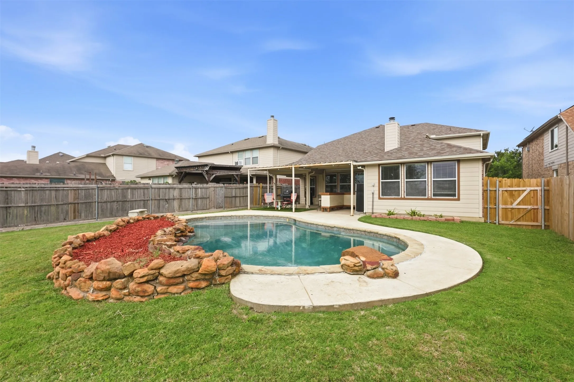 Single Family Residence For Sale in Tarrant County , 12521 Patnoe Drive, Fort Worth, Texas 76028, 5 Bedroom, 3 Bathroom, 2 Garage spaces, 2,844 Sqft, built in 2005, mls#21288894, Real Estate Agent in Fort Worth, Homes For Sale in Tarrant county, Homes For Sale in Fort Worth, Realtor in Fort Worth Texas, Real Estate Brokerage Independent Realty Texas, Luminita Cordes Realtor