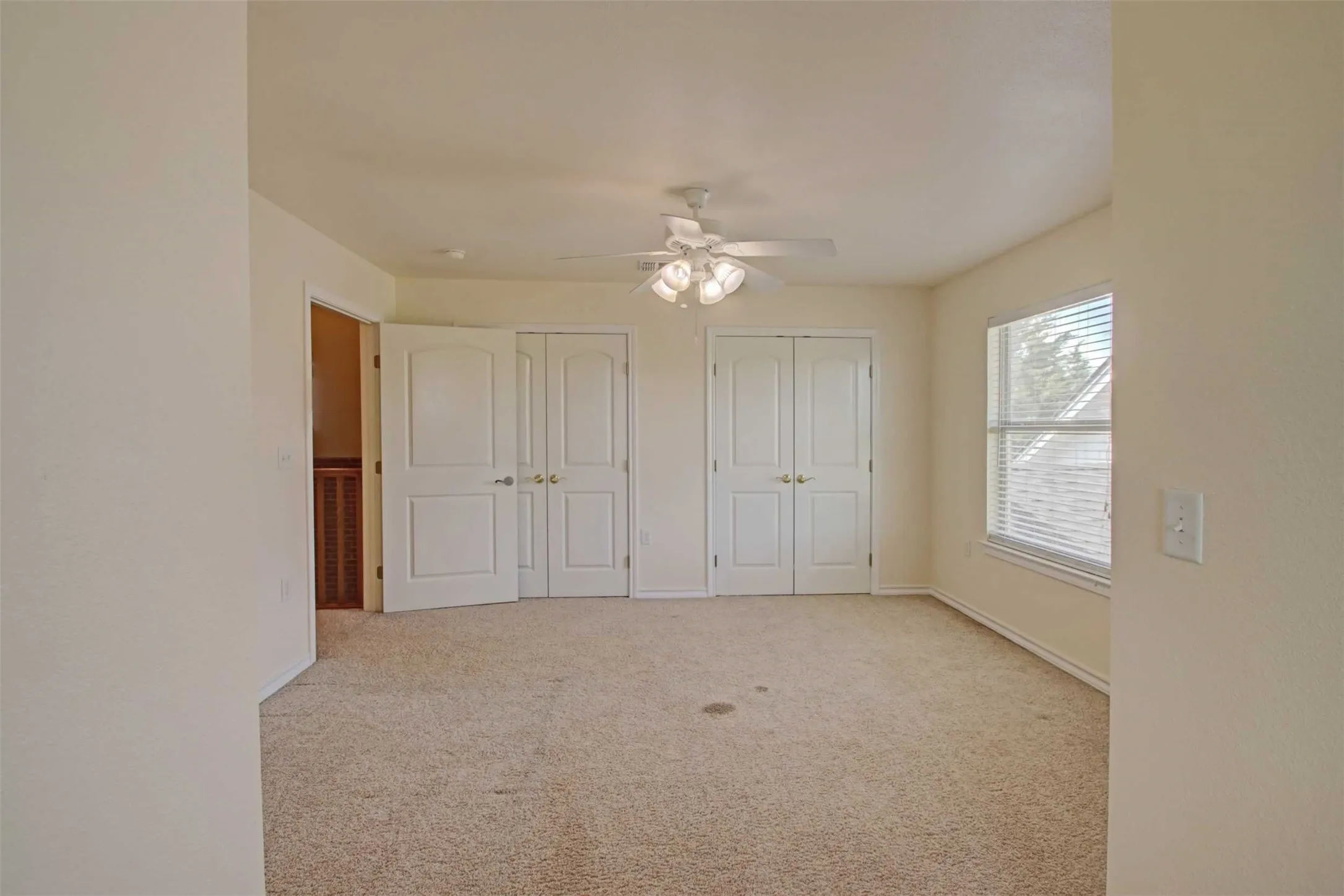 Single Family Residence For Sale in Johnson County , 2800 County Road 314, Cleburne, Texas 76031, 3 Bedroom, 3 Bathroom, 2 Garage spaces, 2,022 Sqft, built in 2004, Price $759,000, mls#21288902, Real Estate Agent in Cleburne, Homes For Sale in Johnson county, Homes For Sale in Cleburne, Realtor in Cleburne Texas, Real Estate Brokerage Independent Realty Texas, Luminita Cordes Realtor