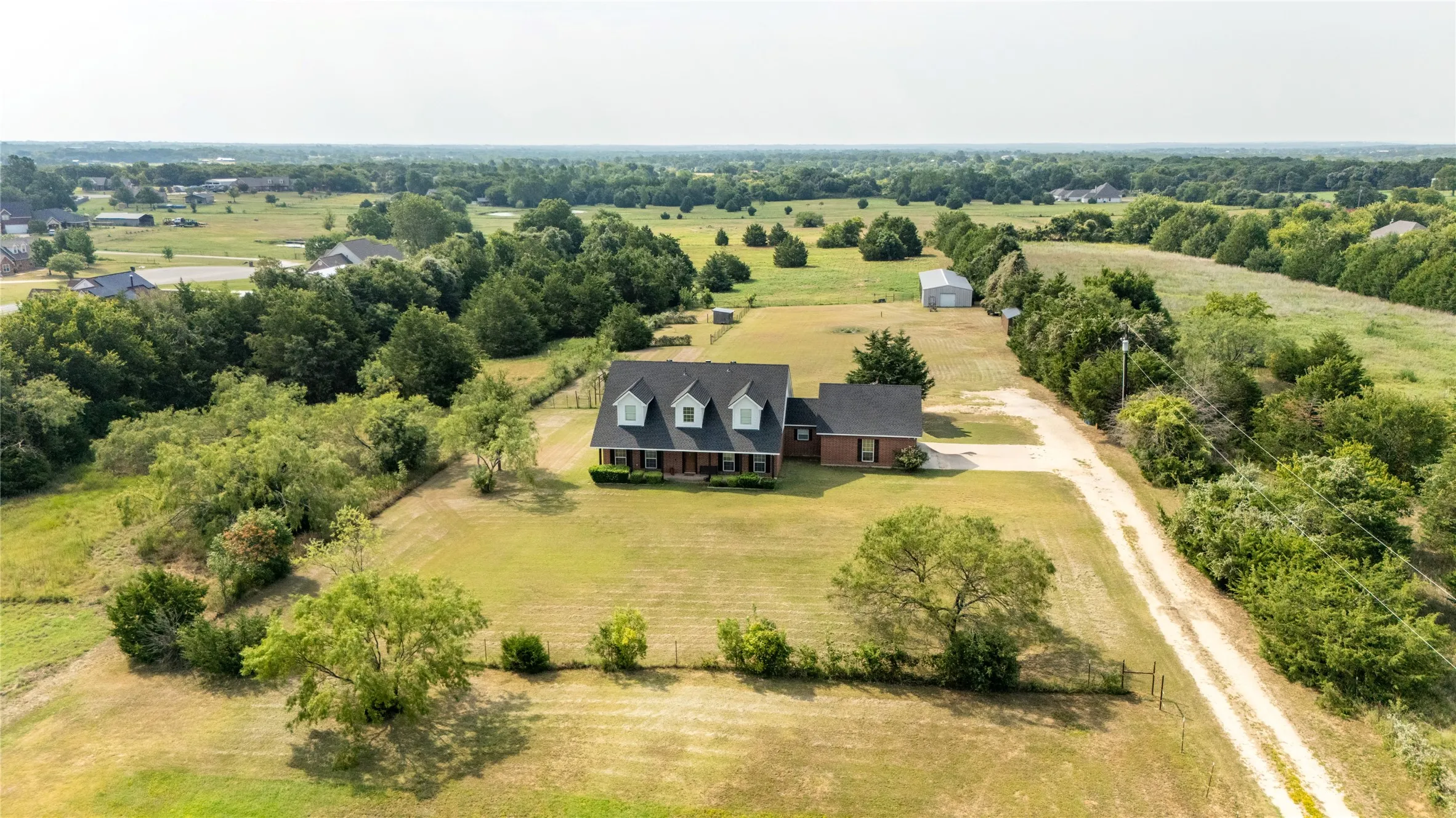 Single Family Residence For Sale in Johnson County , 2800 County Road 314, Cleburne, Texas 76031, 3 Bedroom, 3 Bathroom, 2 Garage spaces, 2,022 Sqft, built in 2004, Price $759,000, mls#21288902, Real Estate Agent in Cleburne, Homes For Sale in Johnson county, Homes For Sale in Cleburne, Realtor in Cleburne Texas, Real Estate Brokerage Independent Realty Texas, Luminita Cordes Realtor