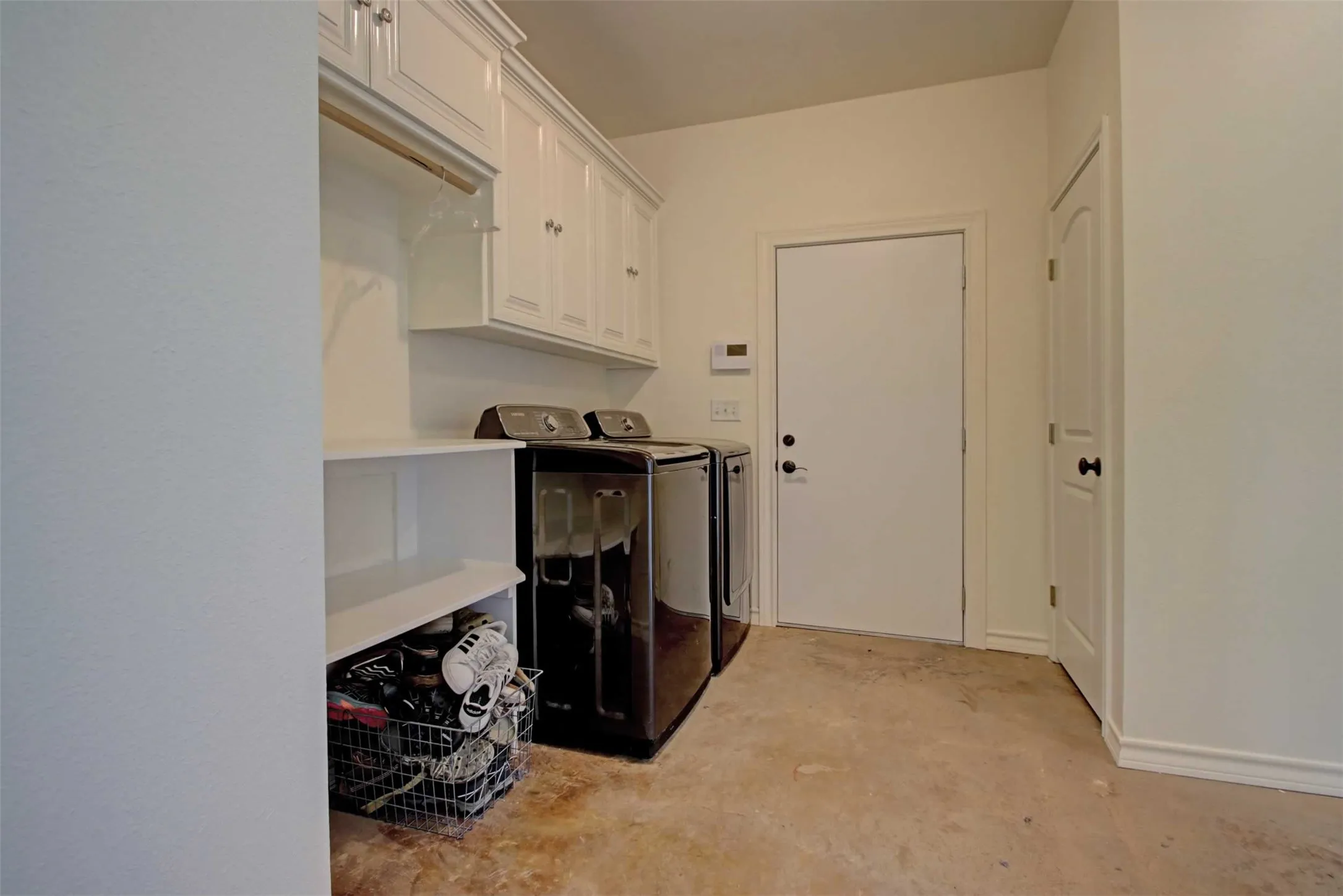 Single Family Residence For Sale in Johnson County , 2800 County Road 314, Cleburne, Texas 76031, 3 Bedroom, 3 Bathroom, 2 Garage spaces, 2,022 Sqft, built in 2004, Price $759,000, mls#21288902, Real Estate Agent in Cleburne, Homes For Sale in Johnson county, Homes For Sale in Cleburne, Realtor in Cleburne Texas, Real Estate Brokerage Independent Realty Texas, Luminita Cordes Realtor