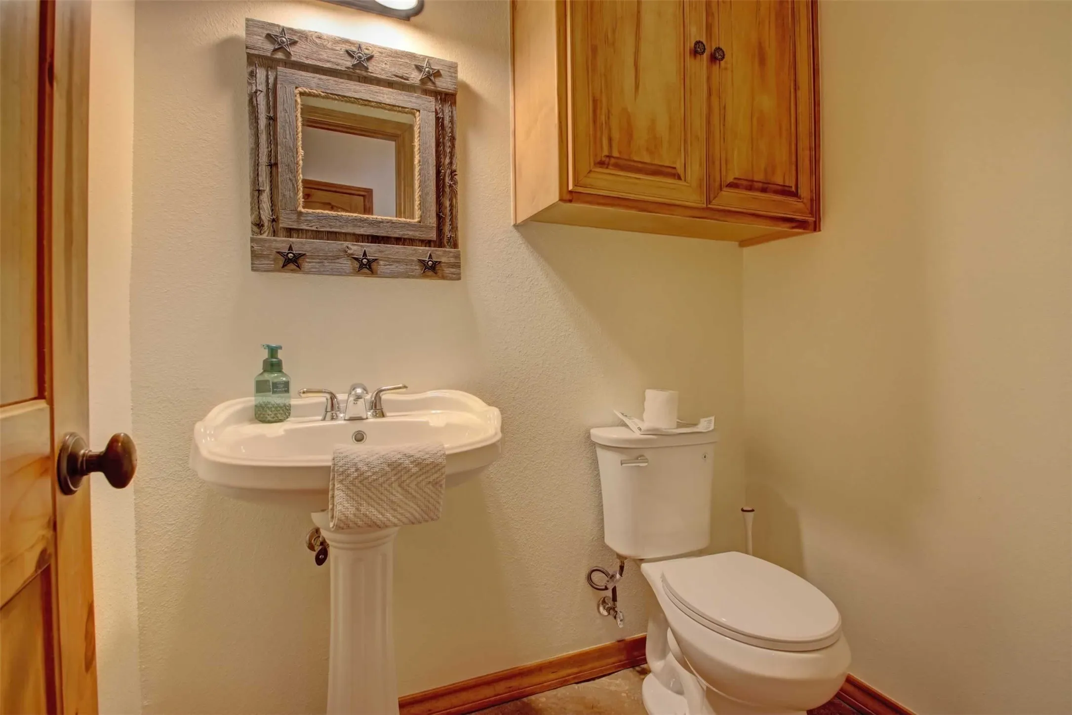 Single Family Residence For Sale in Johnson County , 2800 County Road 314, Cleburne, Texas 76031, 3 Bedroom, 3 Bathroom, 2 Garage spaces, 2,022 Sqft, built in 2004, Price $759,000, mls#21288902, Real Estate Agent in Cleburne, Homes For Sale in Johnson county, Homes For Sale in Cleburne, Realtor in Cleburne Texas, Real Estate Brokerage Independent Realty Texas, Luminita Cordes Realtor