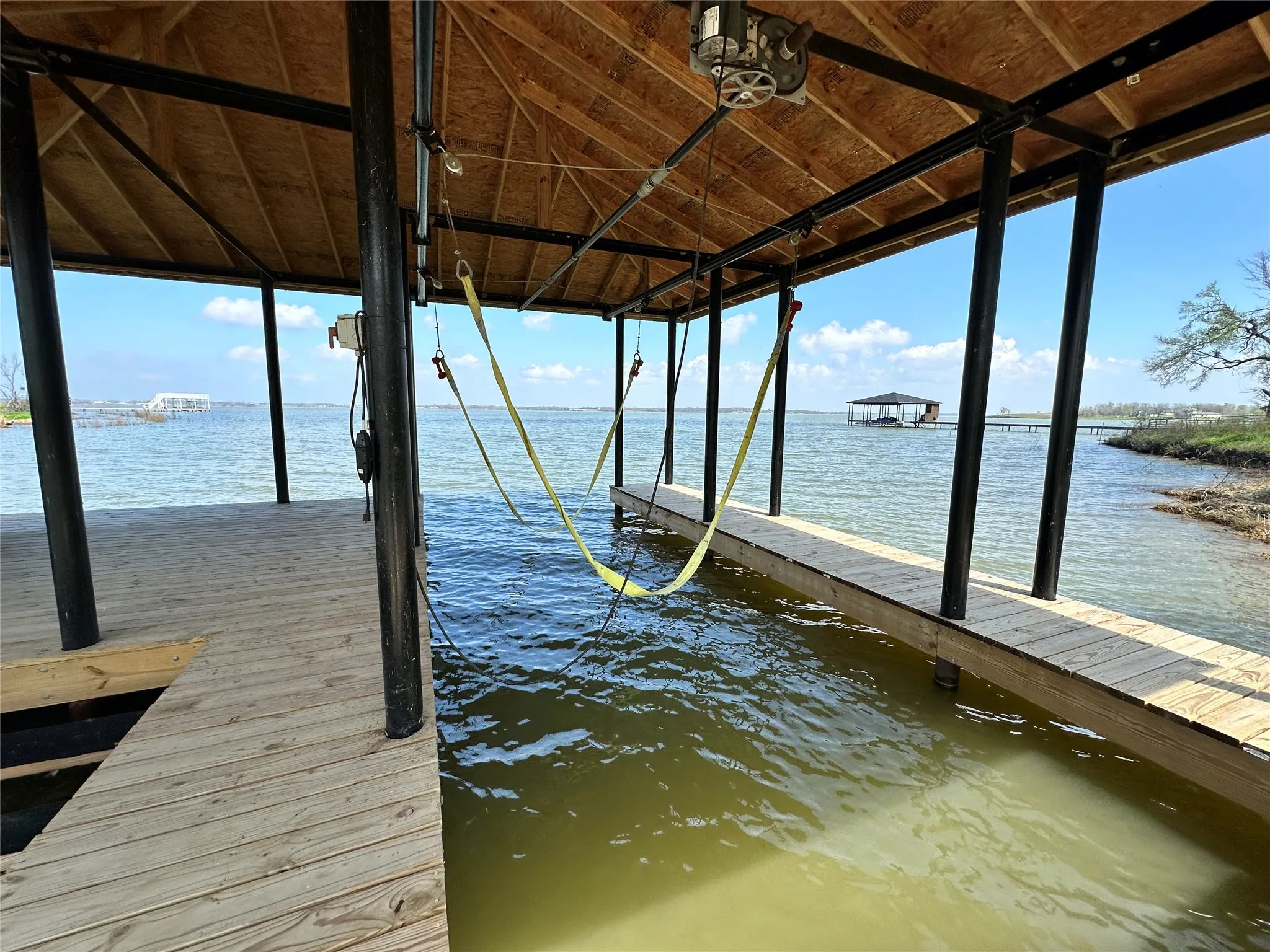 Boat lift area gives buyers convenient water access for enjoying weekends on Richland Chambers Lake.