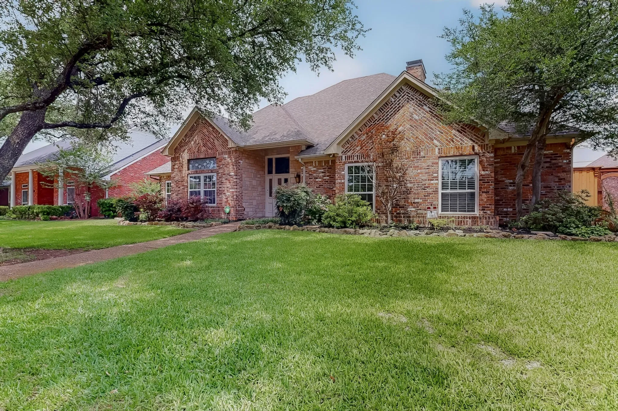 Single Family Residence For Sale in Collin County , 4018 Cobblers Lane, Dallas, Texas 75287, 4 Bedroom, 3 Bathroom, 2 Garage spaces, 3,060 Sqft, built in 1984, mls#21287201, Real Estate Agent in Dallas, Homes For Sale in Collin county, Homes For Sale in Dallas, Realtor in Dallas Texas, Real Estate Brokerage Independent Realty Texas, Luminita Cordes Realtor