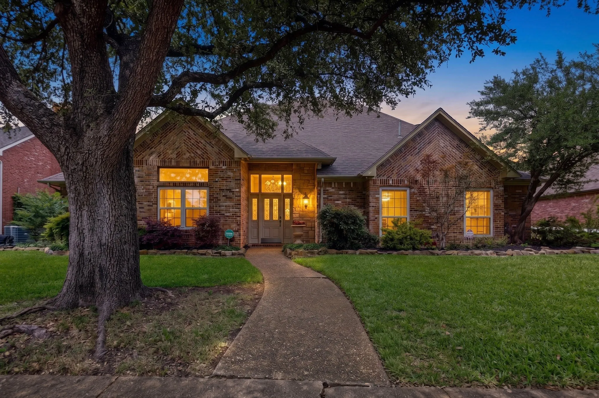 Single Family Residence For Sale in Collin County , 4018 Cobblers Lane, Dallas, Texas 75287, 4 Bedroom, 3 Bathroom, 2 Garage spaces, 3,060 Sqft, built in 1984, mls#21287201, Real Estate Agent in Dallas, Homes For Sale in Collin county, Homes For Sale in Dallas, Realtor in Dallas Texas, Real Estate Brokerage Independent Realty Texas, Luminita Cordes Realtor