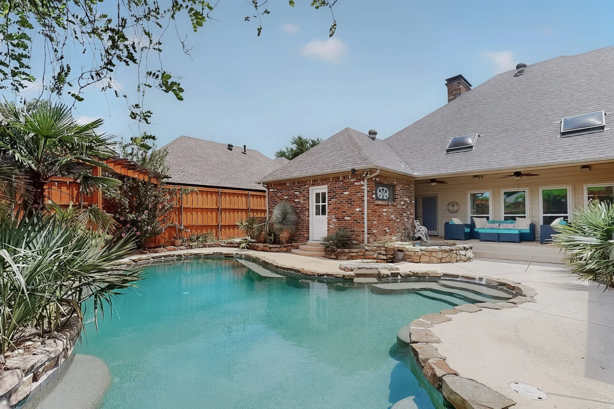 Single Family Residence For Sale in Collin County , 4018 Cobblers Lane, Dallas, Texas 75287, 4 Bedroom, 3 Bathroom, 2 Garage spaces, 3,060 Sqft, built in 1984, mls#21287201, Real Estate Agent in Dallas, Homes For Sale in Collin county, Homes For Sale in Dallas, Realtor in Dallas Texas, Real Estate Brokerage Independent Realty Texas, Luminita Cordes Realtor