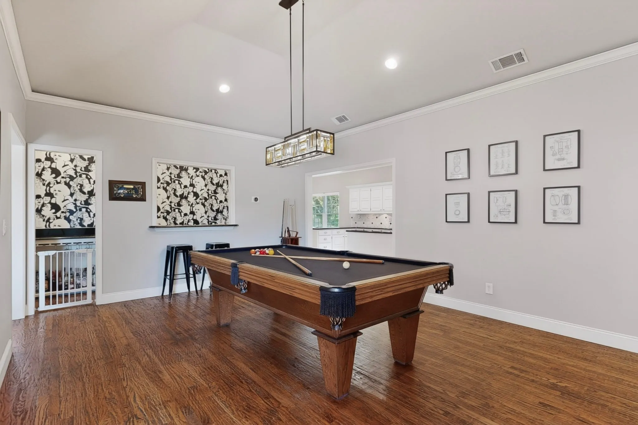 Single Family Residence For Sale in Collin County , 4018 Cobblers Lane, Dallas, Texas 75287, 4 Bedroom, 3 Bathroom, 2 Garage spaces, 3,060 Sqft, built in 1984, mls#21287201, Real Estate Agent in Dallas, Homes For Sale in Collin county, Homes For Sale in Dallas, Realtor in Dallas Texas, Real Estate Brokerage Independent Realty Texas, Luminita Cordes Realtor