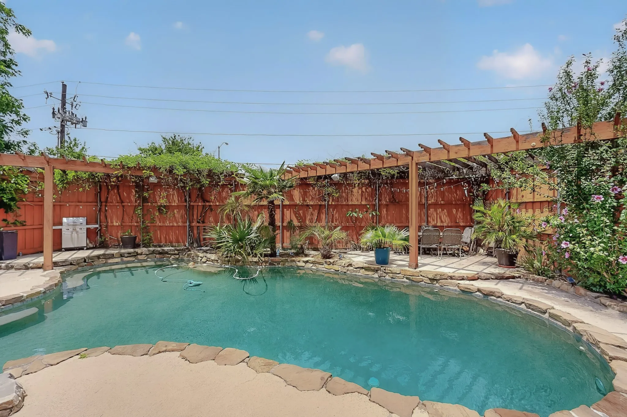 Single Family Residence For Sale in Collin County , 4018 Cobblers Lane, Dallas, Texas 75287, 4 Bedroom, 3 Bathroom, 2 Garage spaces, 3,060 Sqft, built in 1984, mls#21287201, Real Estate Agent in Dallas, Homes For Sale in Collin county, Homes For Sale in Dallas, Realtor in Dallas Texas, Real Estate Brokerage Independent Realty Texas, Luminita Cordes Realtor