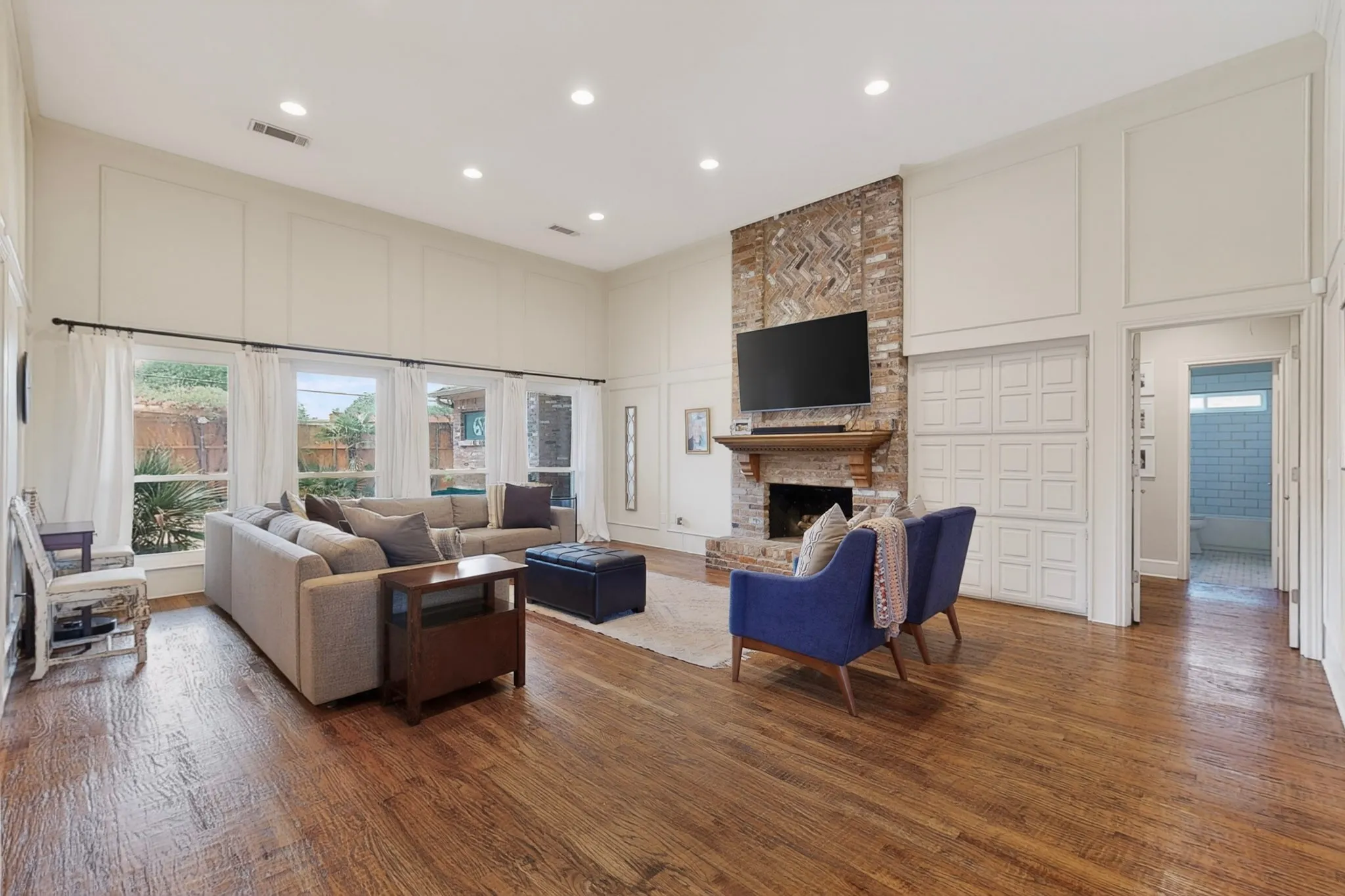 Single Family Residence For Sale in Collin County , 4018 Cobblers Lane, Dallas, Texas 75287, 4 Bedroom, 3 Bathroom, 2 Garage spaces, 3,060 Sqft, built in 1984, mls#21287201, Real Estate Agent in Dallas, Homes For Sale in Collin county, Homes For Sale in Dallas, Realtor in Dallas Texas, Real Estate Brokerage Independent Realty Texas, Luminita Cordes Realtor